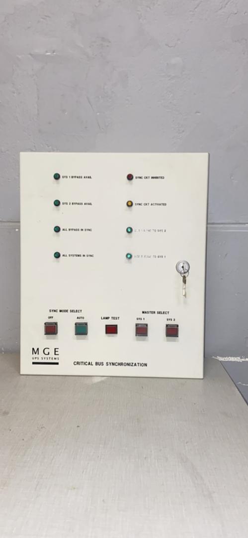 MGE CRITICAL BUS SYNCHRONIZATION 71-132170-02 Master Control Panel(S6LLST6804)