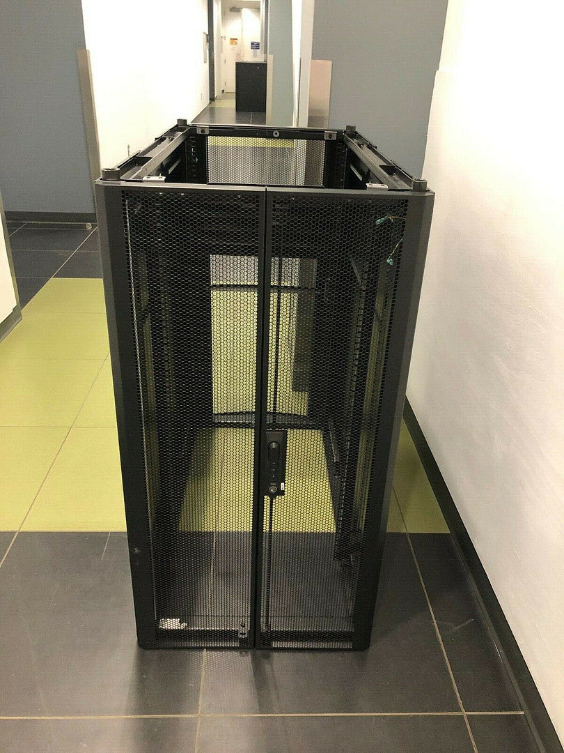 Emerson / Vertiv Half Height 24U Server Rack Cabinet(S6LLST0190)