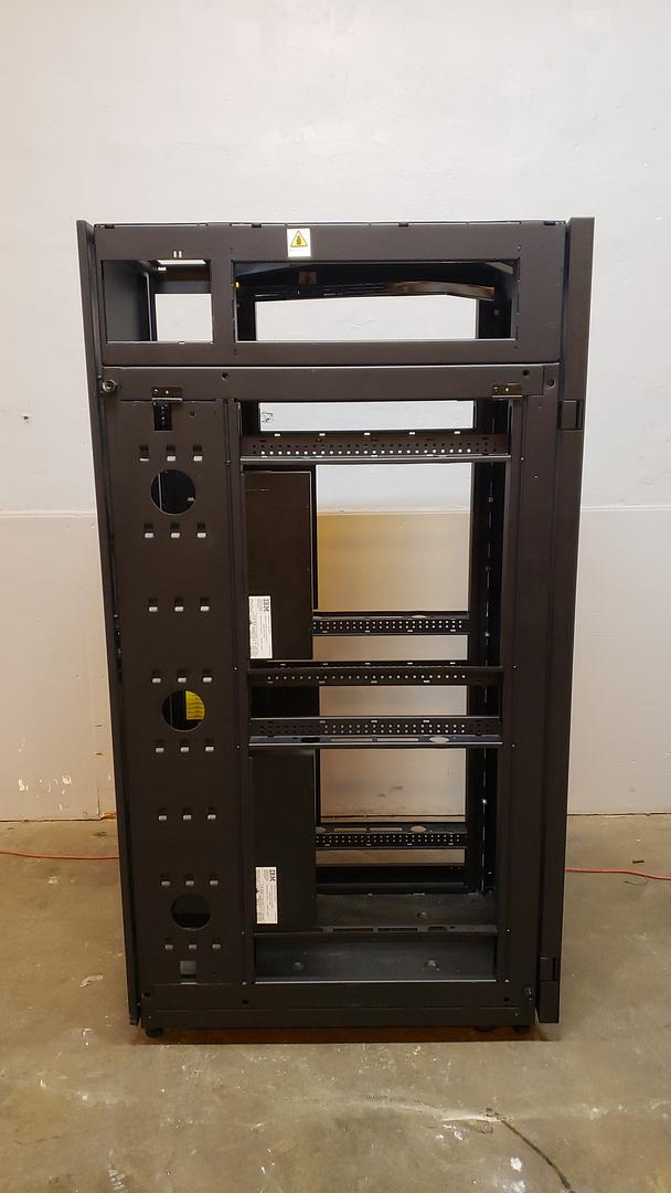 IBM SERVER RACK 9308 Front & Back Doors No Sides(S6LLST11049)