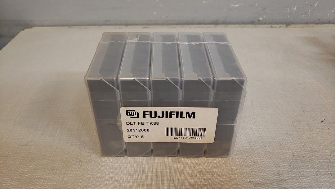 Lot of 61 FujiFilm DLTtape IV 40GB/80GB 26112088(S6LLST11000)