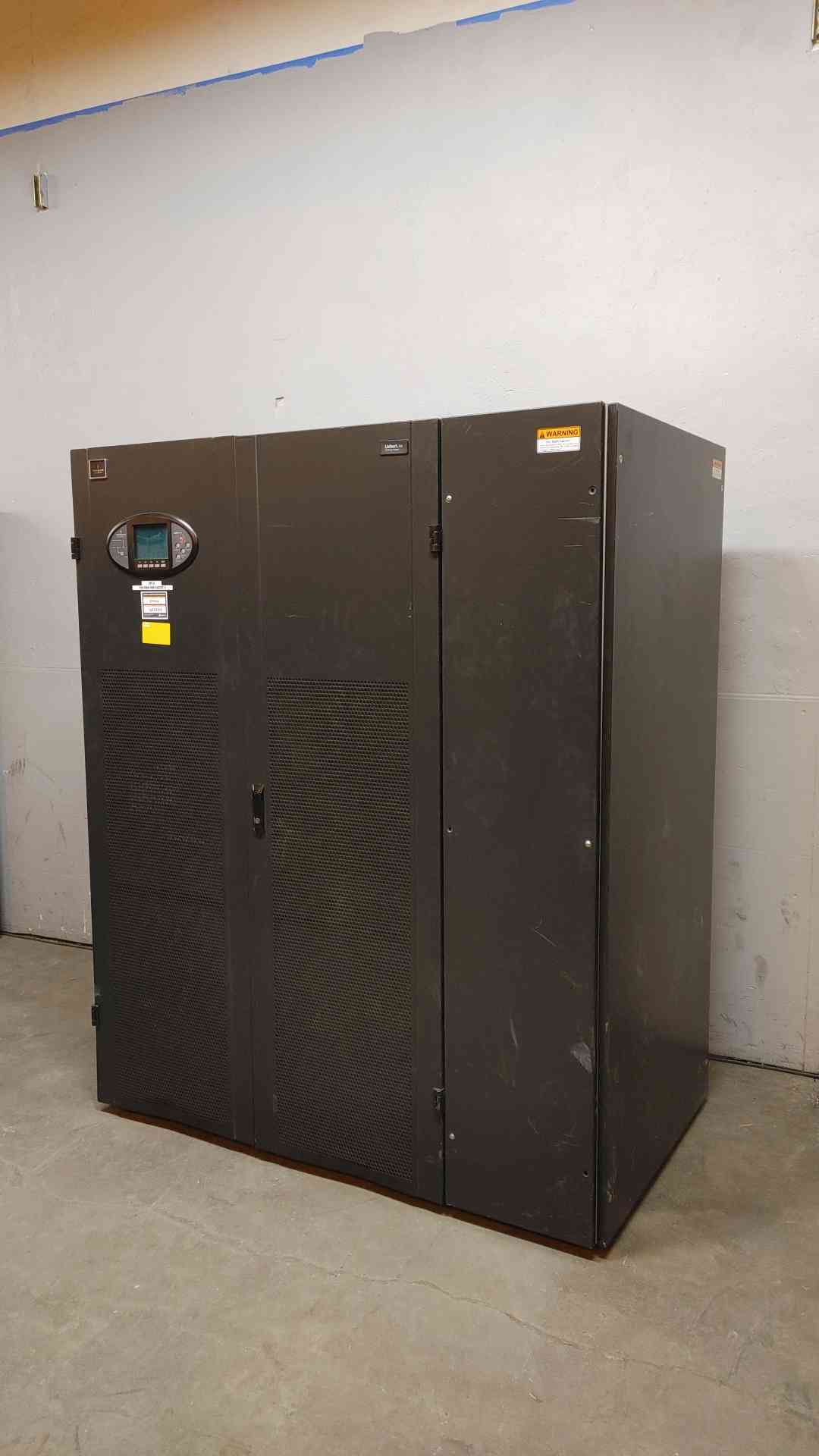 Liebert NX UPS 200KVA 3PH 3W 480V 38SB200A0A01 '11