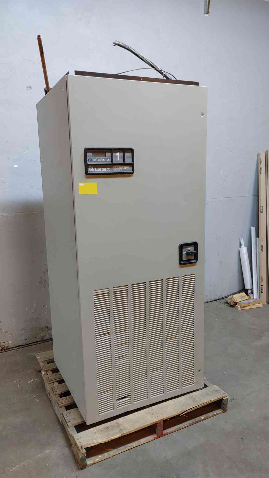 Liebert CRAC Unit 208V 3PH BU067A-CA00