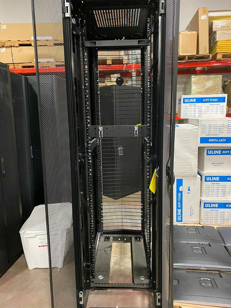 Dell 4820 Server Rack 19" Cabinet Enclosure 23"x46"x89" tall(S6LLST0178)