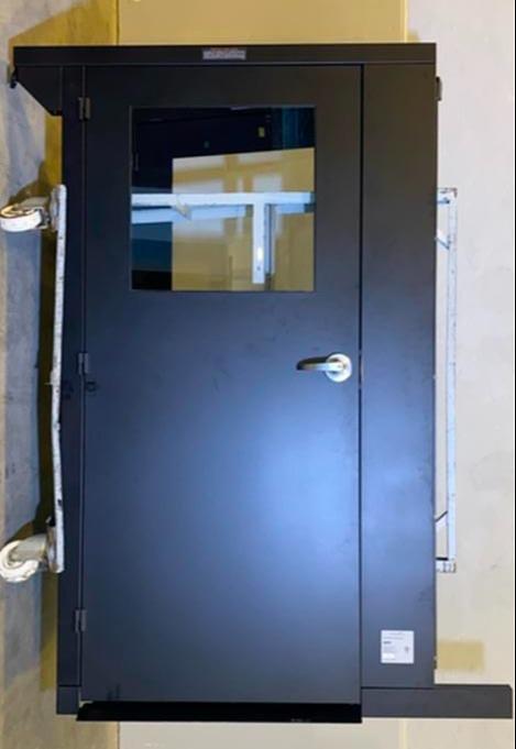 APC ACDC1017 Hot Aisle door(S6LLST3992)