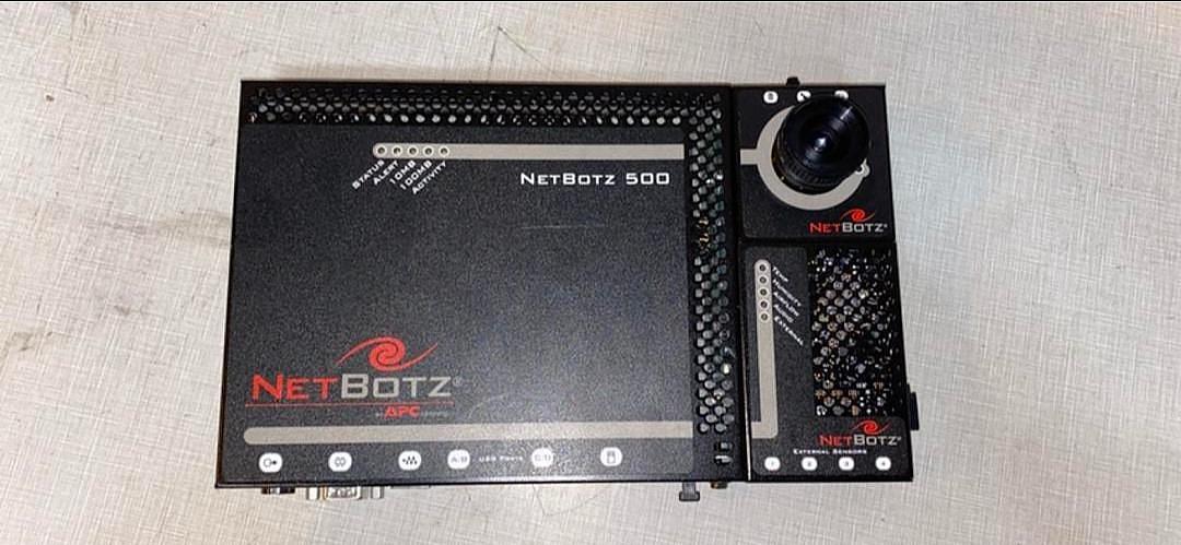 APC Netbotz Lot: 1x 500, 2x NBRK0200, & 1x 150 NBPD0150(S6LLST7085)