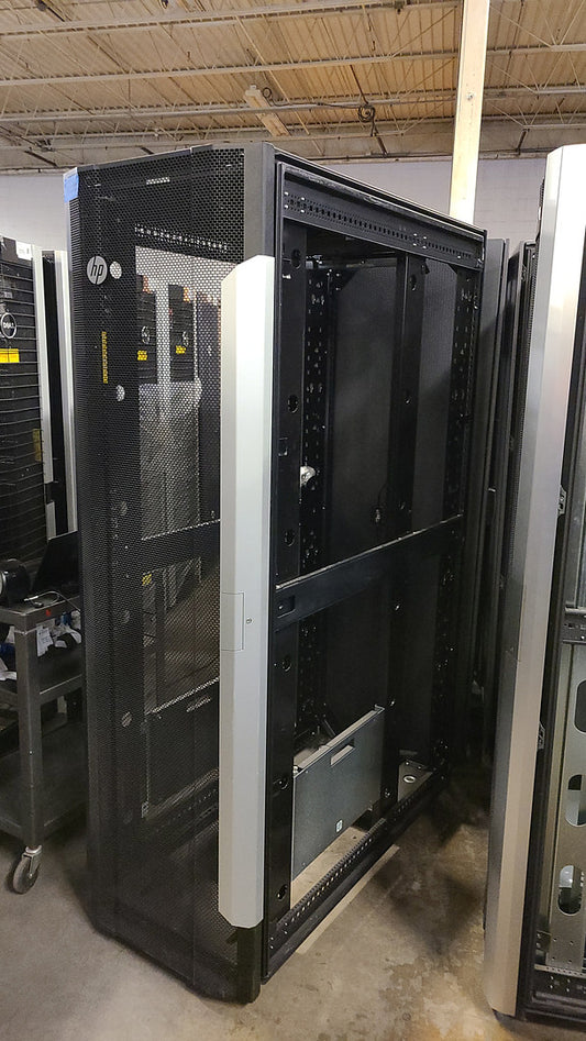 HP G3 42U Server Rack Cabinet w/ Doors 7288072(S6LLST0496)