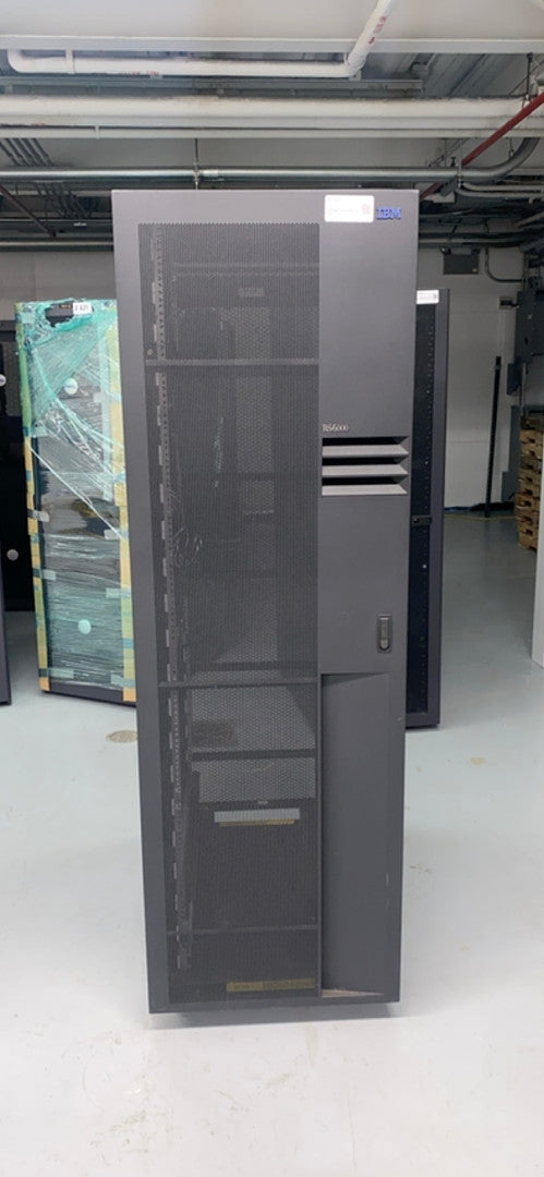 IBM 7014 42U Server Rack Cabinet on Wheels 1 Side 2 Doors(S6LLST2402)