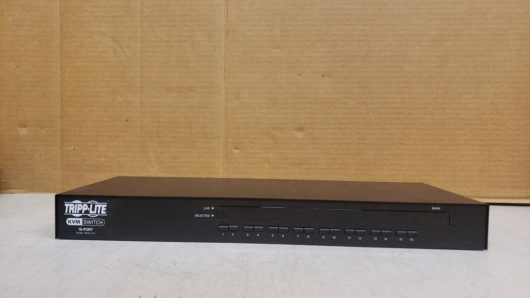 TRIPPLITE kVM SWITCH 16-PORT B042-16(S6LLST8452)