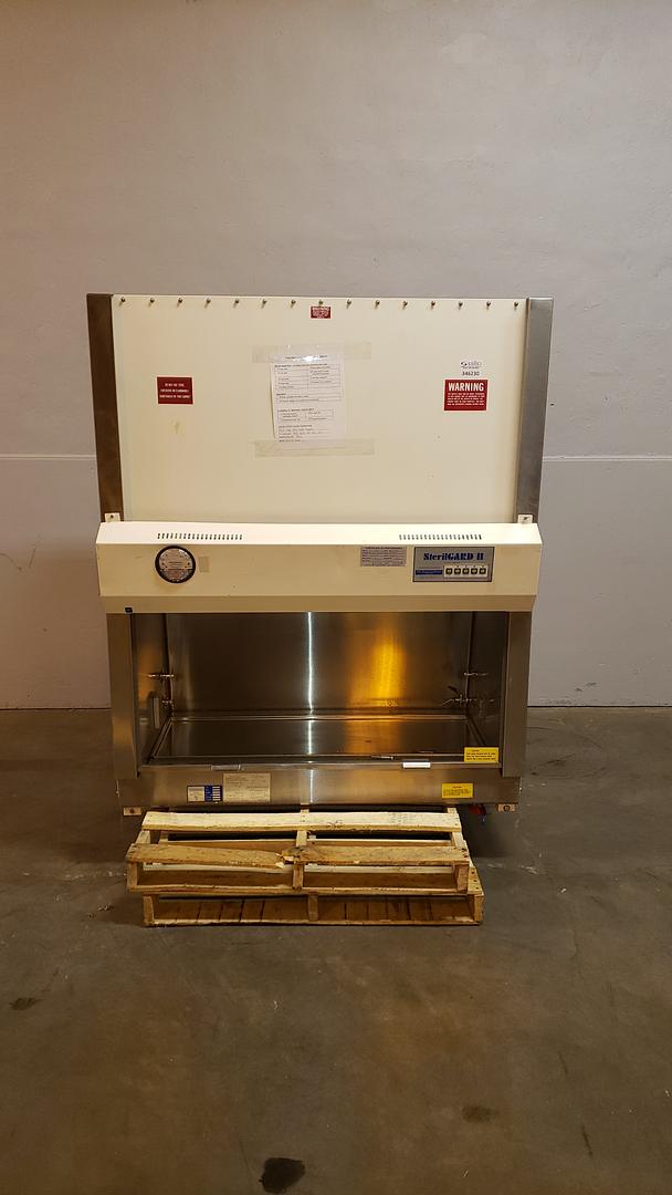 Baker STERILGARD II 4' BSC SG400 A/B3 A2 Virology(S6LLST9493)