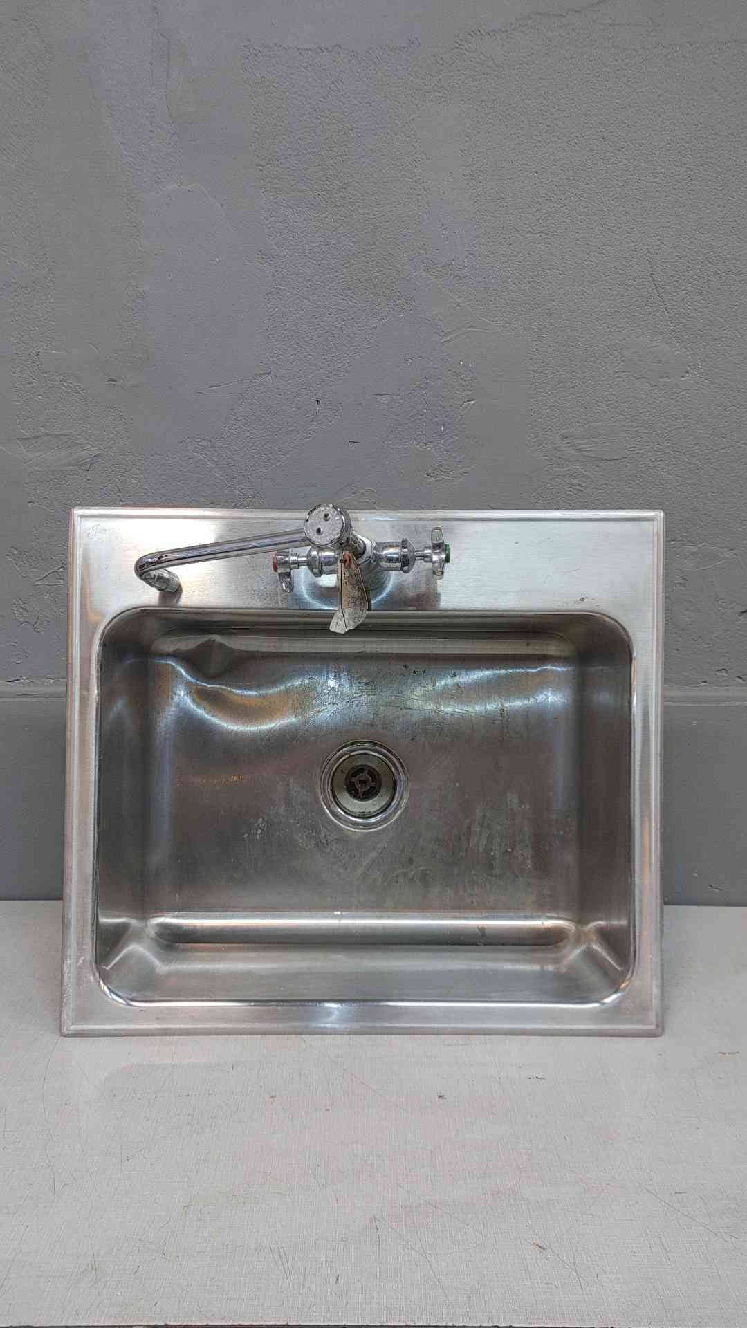 25" Stainless Steel Sink with Faucet (1619AA)(1619AA)