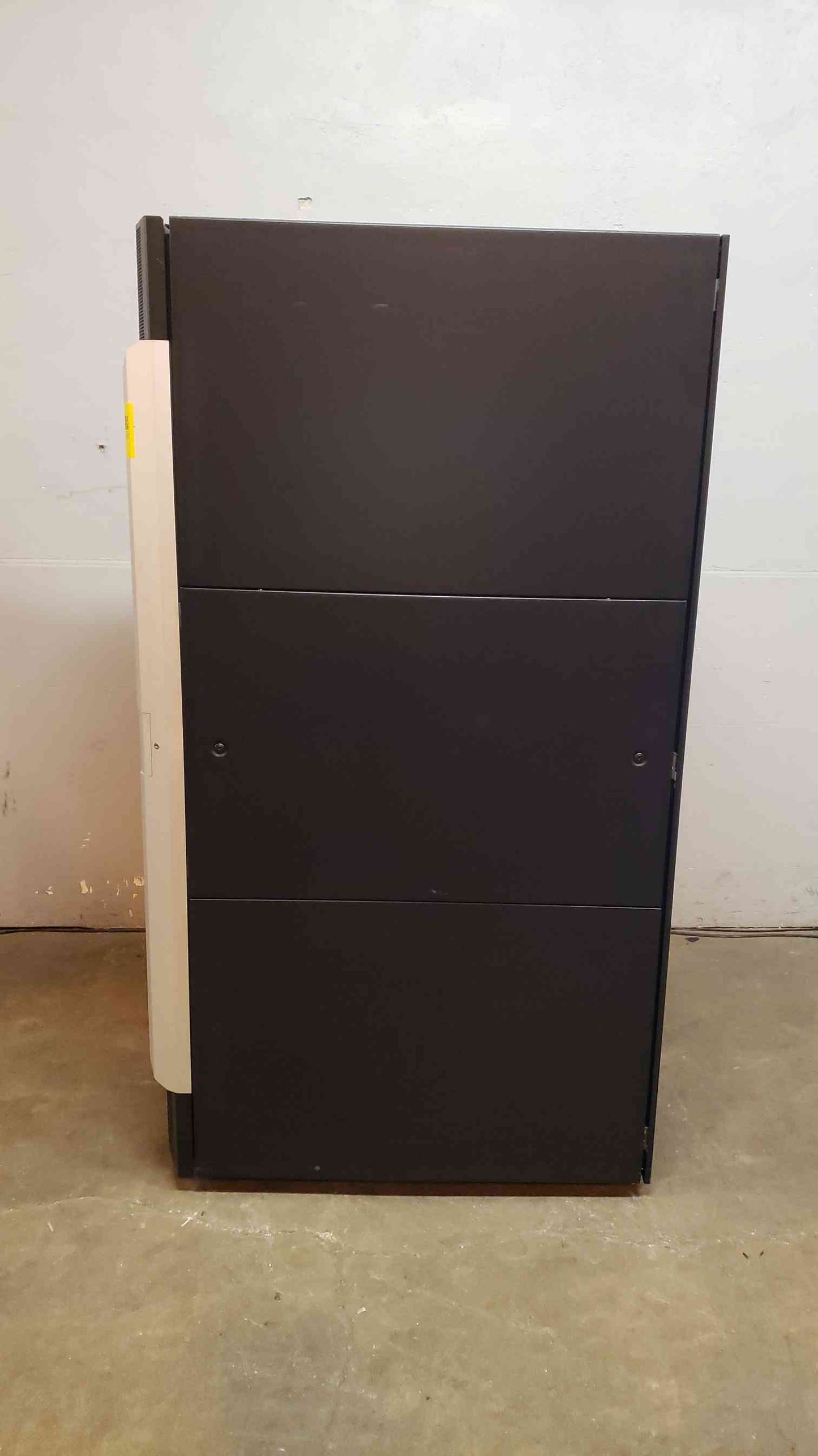 42U HP Fully Enclosed Server Rack 660502(5593AA)