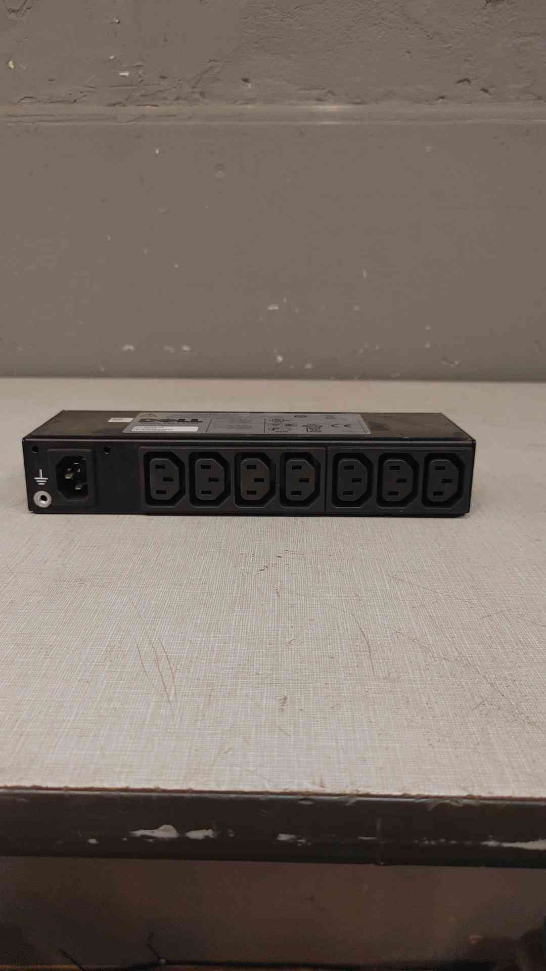 Dell PDU Strip 100(101618)