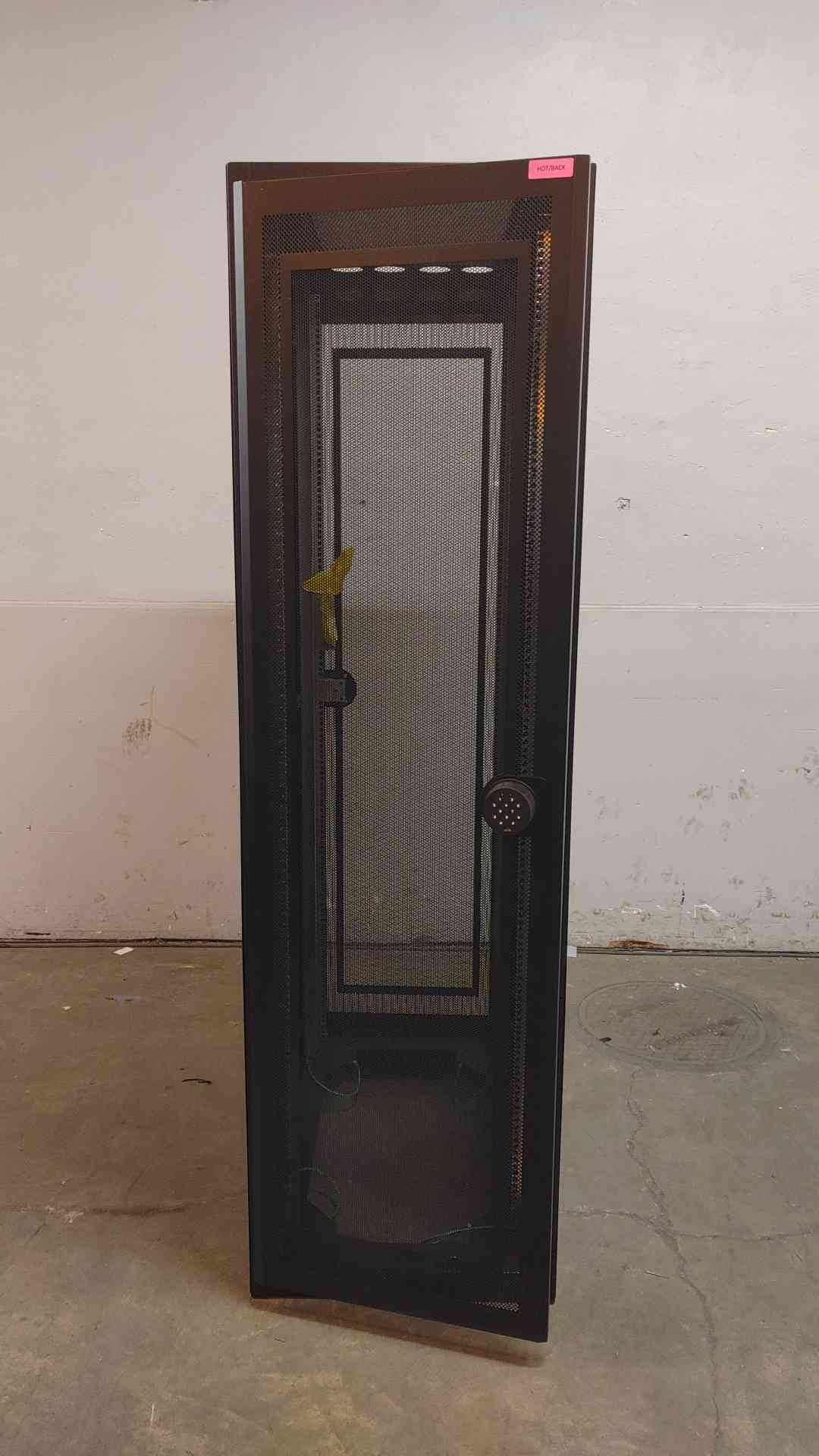 45U Black Fully Enclosed Server Rack with Combination Lock Handle(104023)