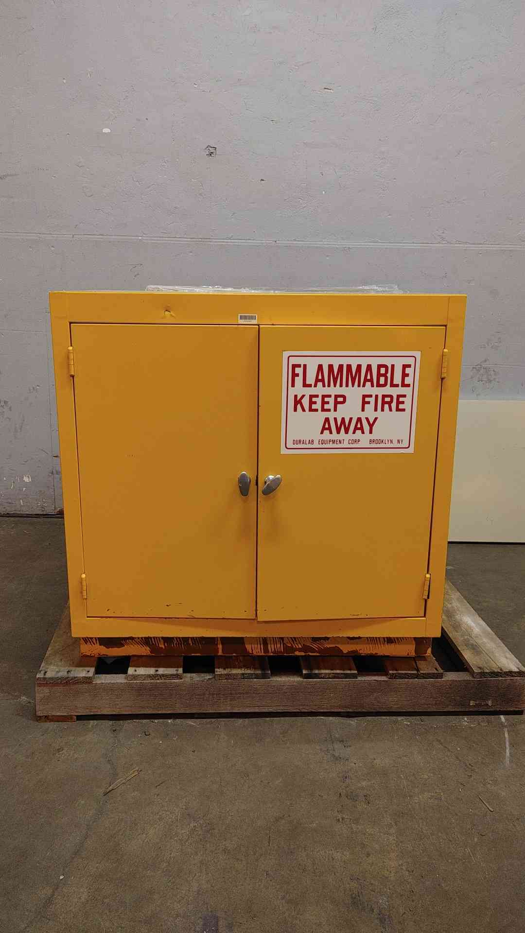 3' Duralab Flammable Safety Storage Cabinet Metal Casework(104096)