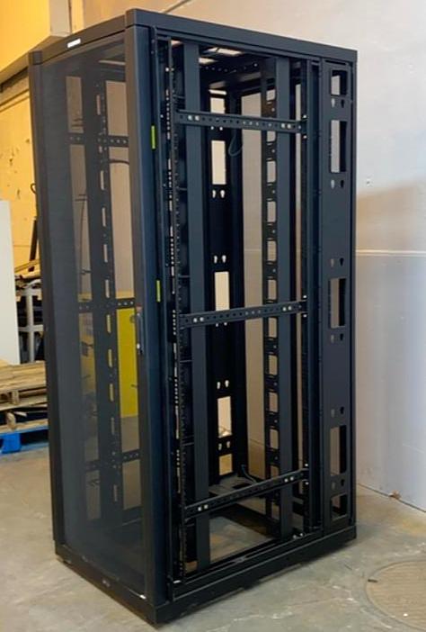 APC AR2313BLK Not Fully Enclosed Server Rack(S6LLST4642)