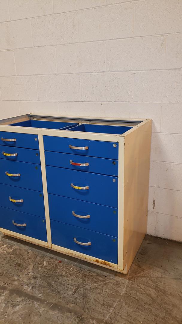 41" 10 Drawer Duralab Casework(S6LLST10056)