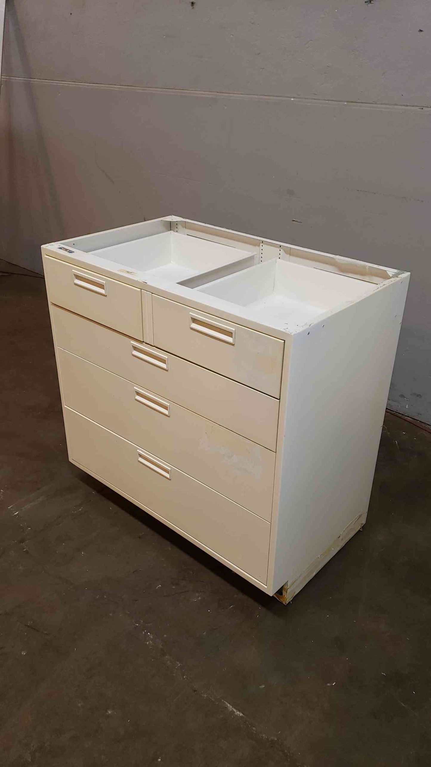 3' White Fisher Hamilton Casework W/ 5 Drawers(3874AA)