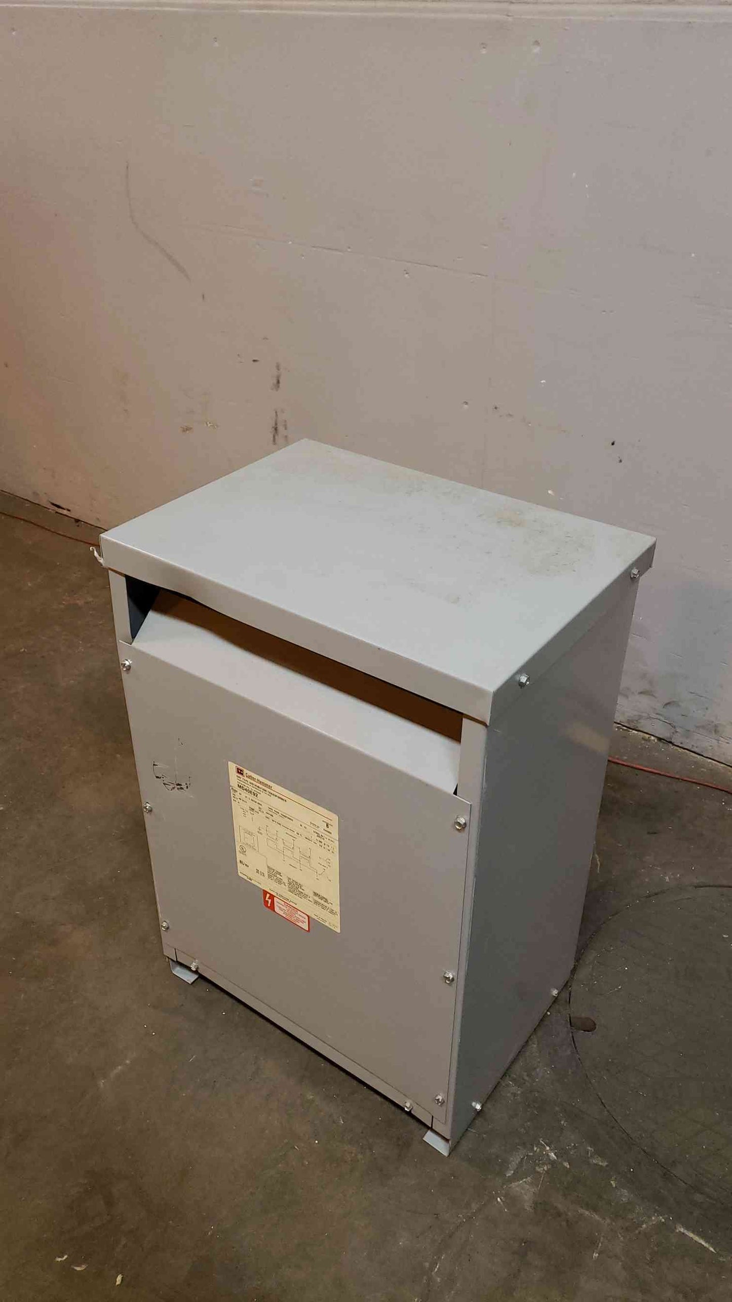 CutlerHammer 40KVA Dry Type Transformer 460v x 460/266v MD40E92 (SKU: 4447AA)(4447AA)