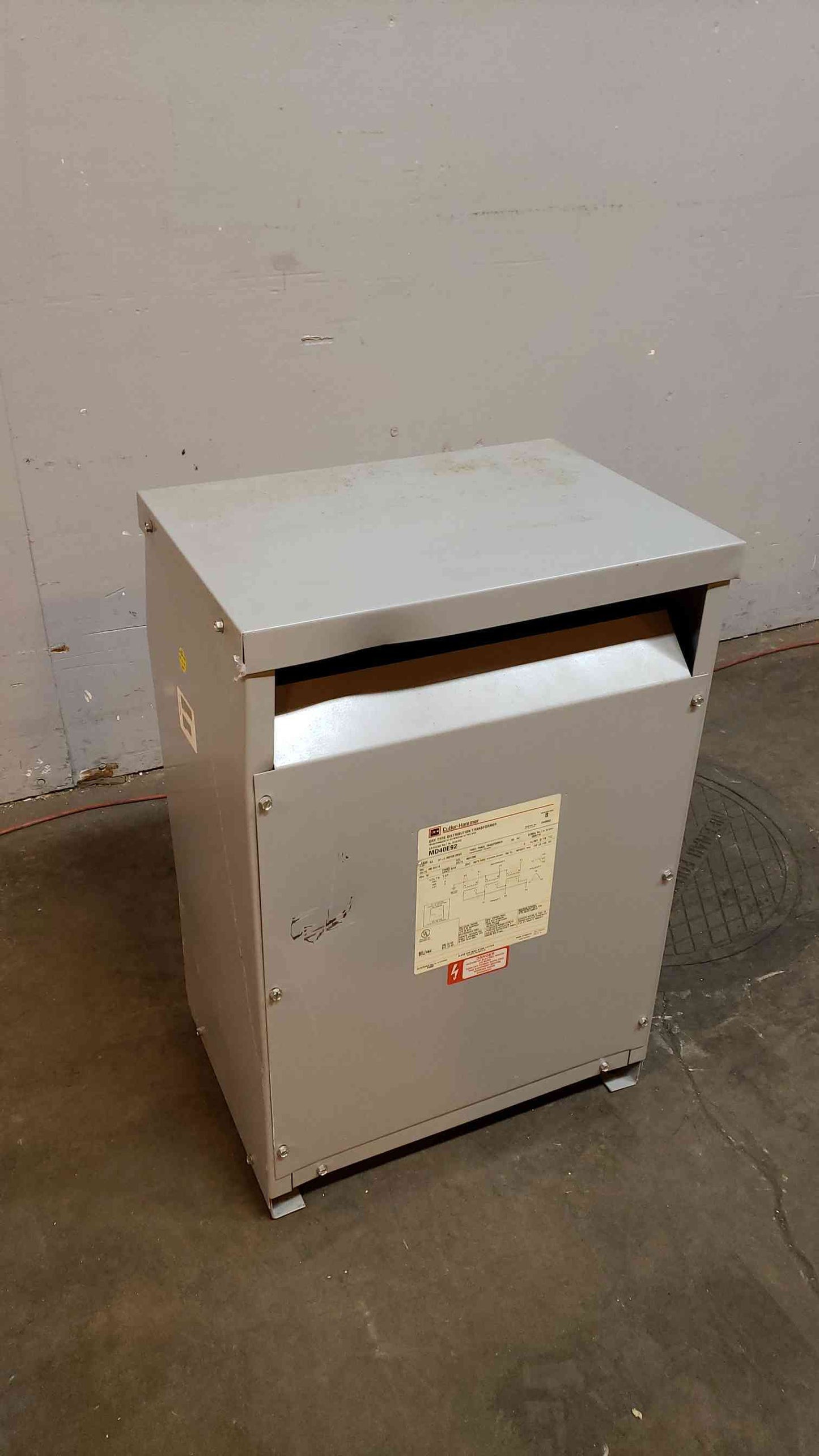 CutlerHammer 40KVA Dry Type Transformer 460v x 460/266v MD40E92 (SKU: 4447AA)(4447AA)