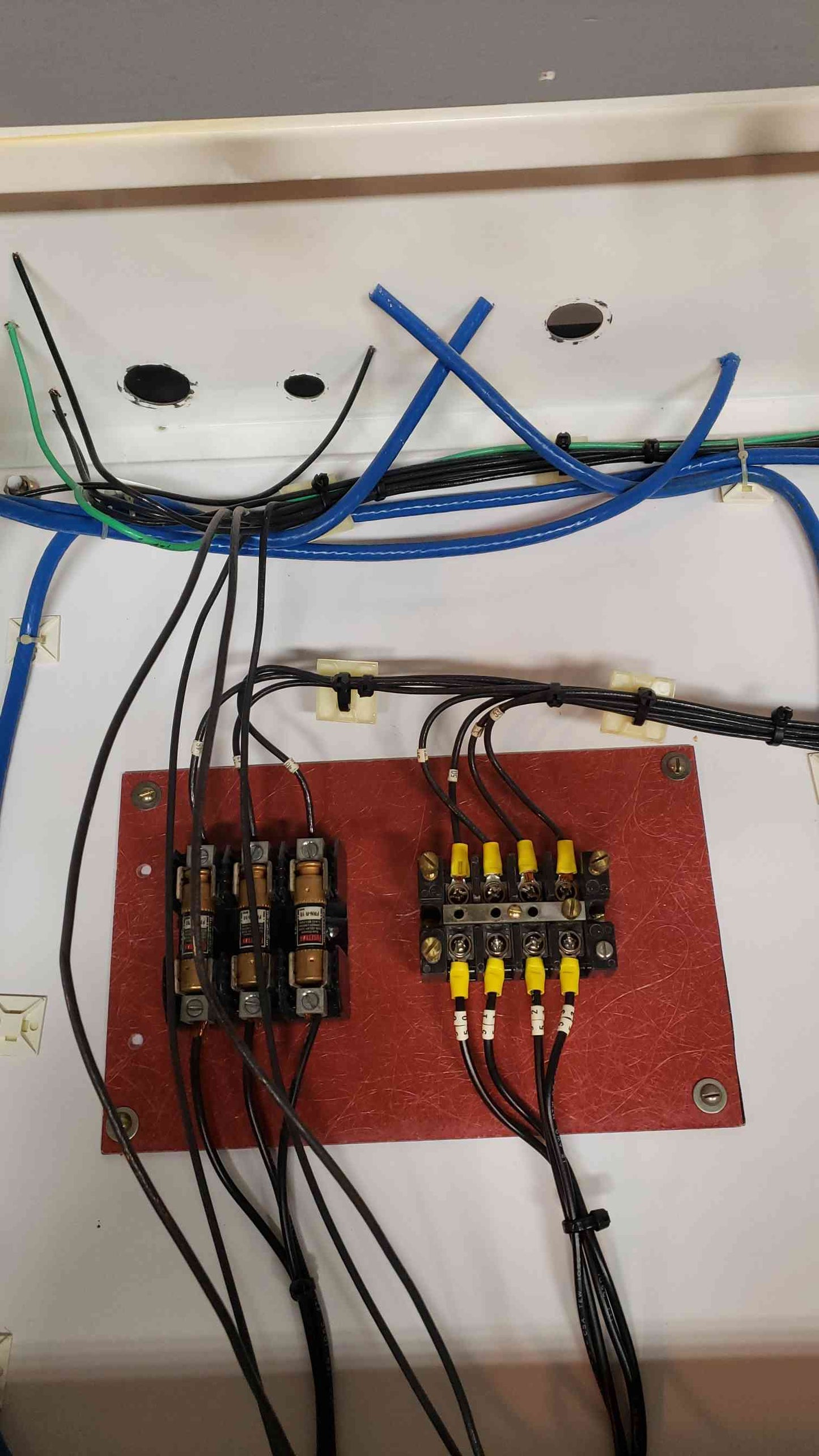 IQ Data Plus 2 Westinghouse Meter & 3Ph F Power Supply Enclosure (SKU: 4923AA)(4923AA)