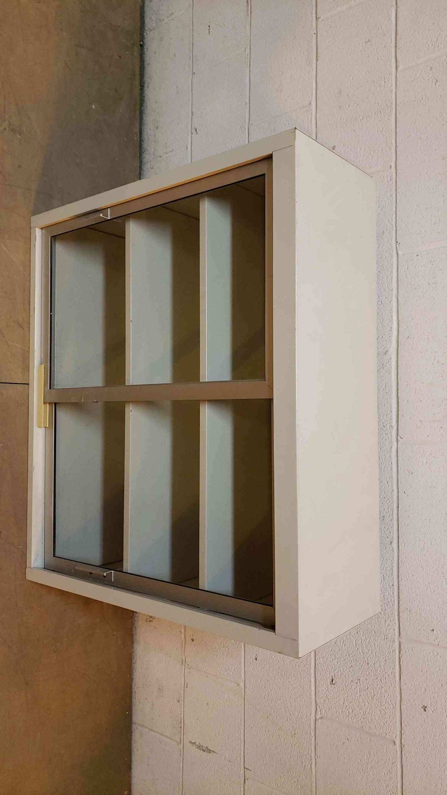 35" Glass Door Overhead Cabinet (Q16673)(Q16673)