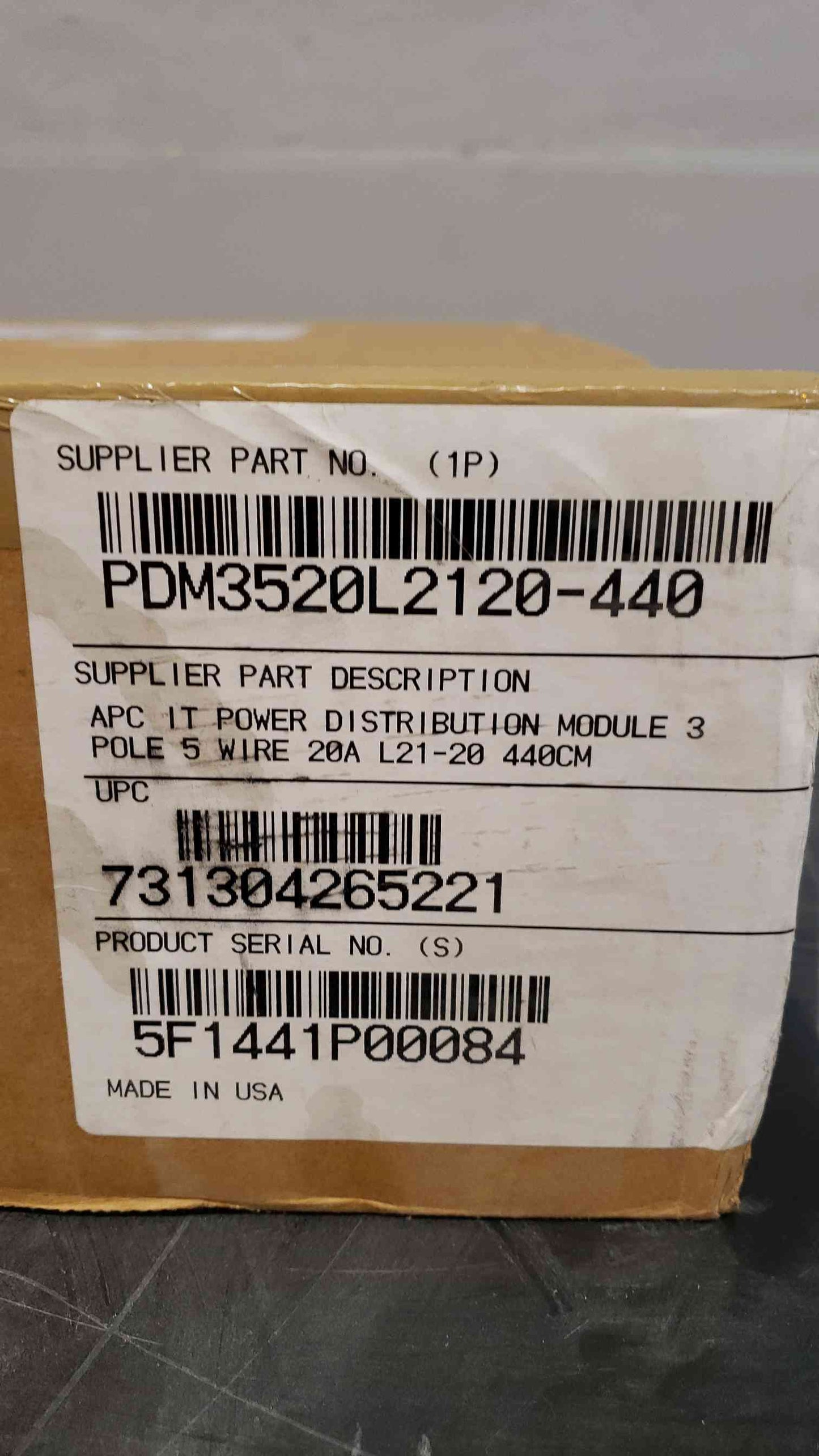 APC IT Power Distribution Module 3 Pole 5 Wire PDM3520L2120440 NEW(100909)