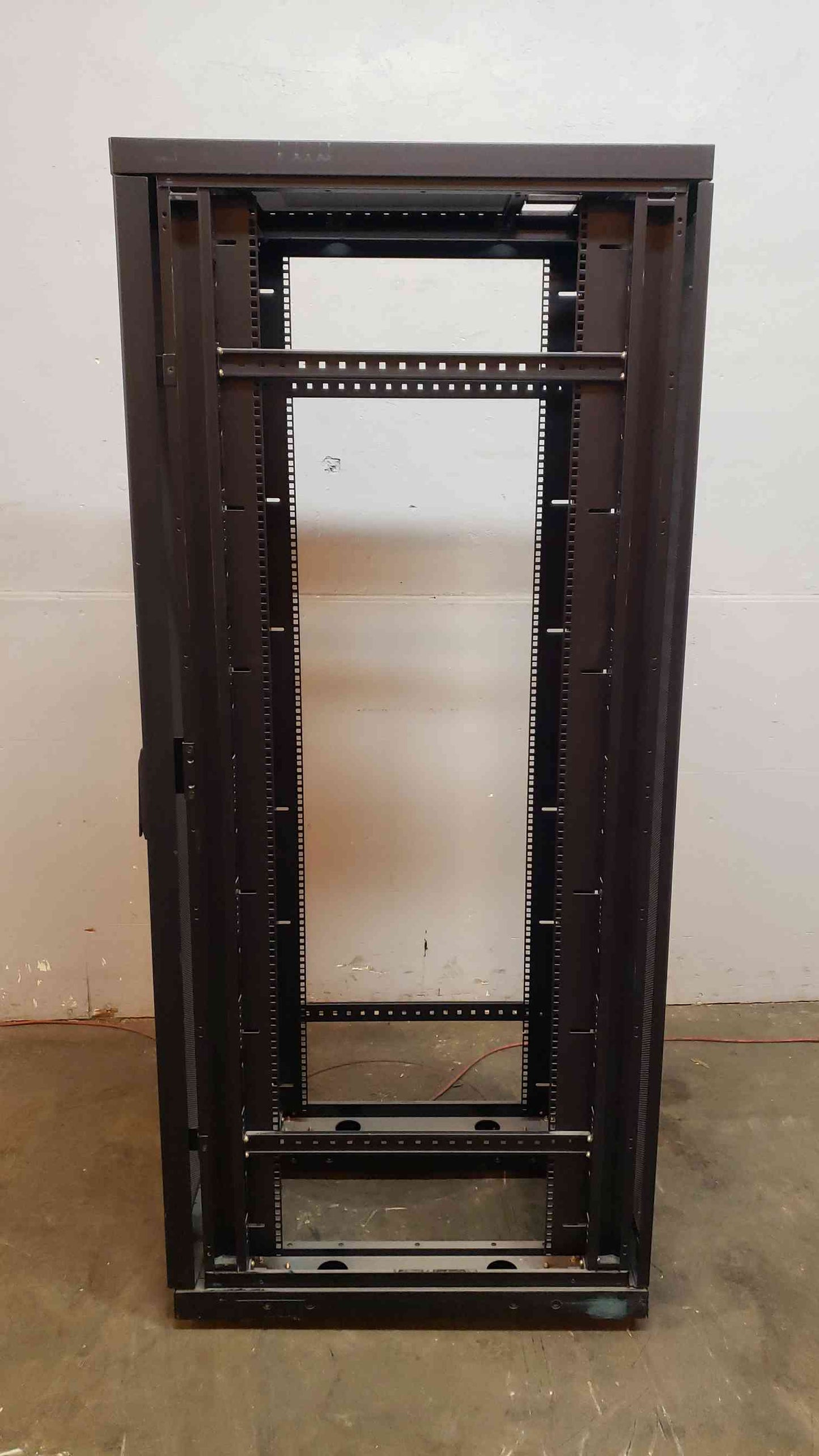 APC Server Rack AR2800BLK Front & Back Doors No Sides(2910AA)