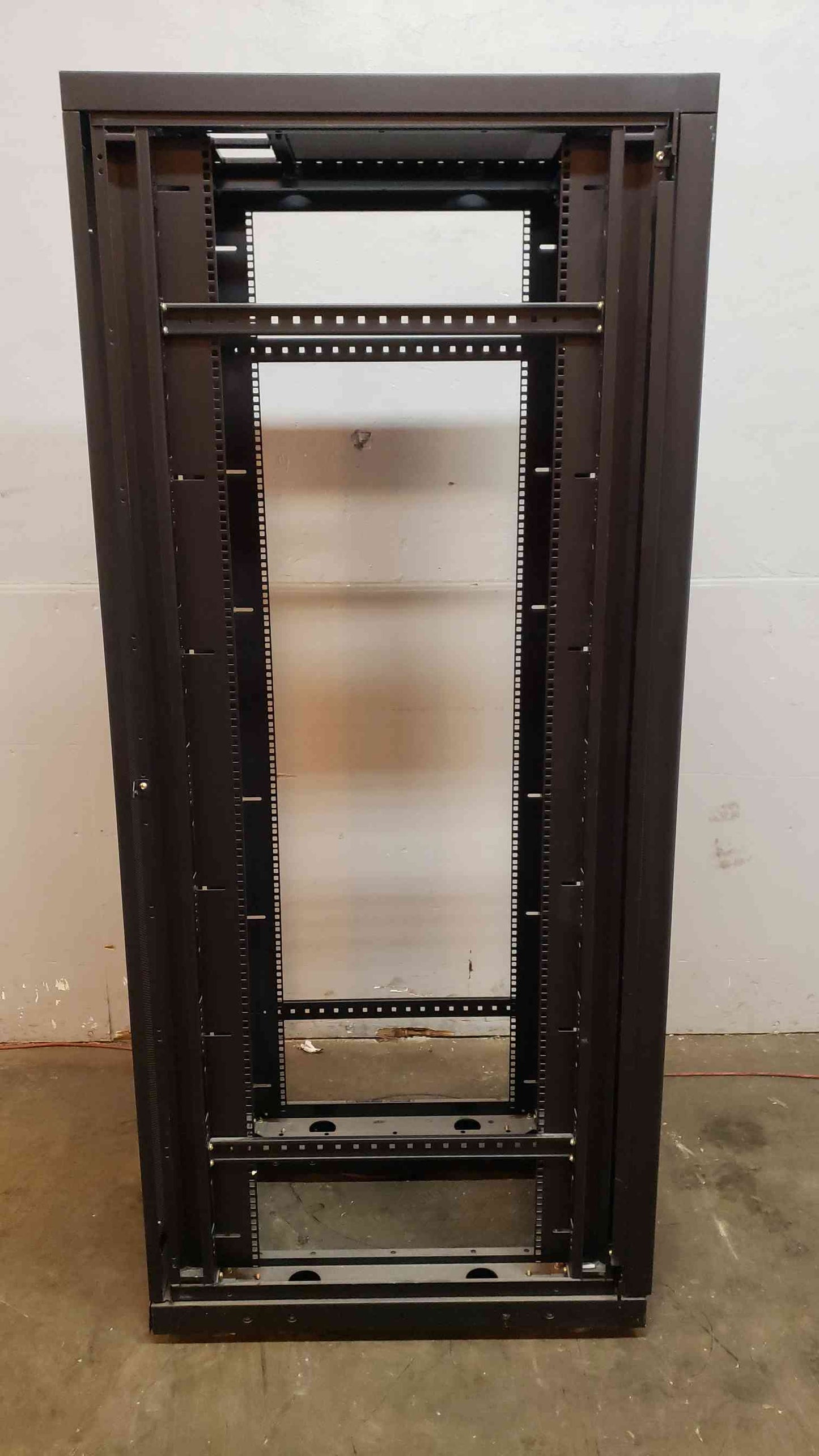 APC Server Rack AR2800BLK Front & Back Doors No Sides(2910AA)