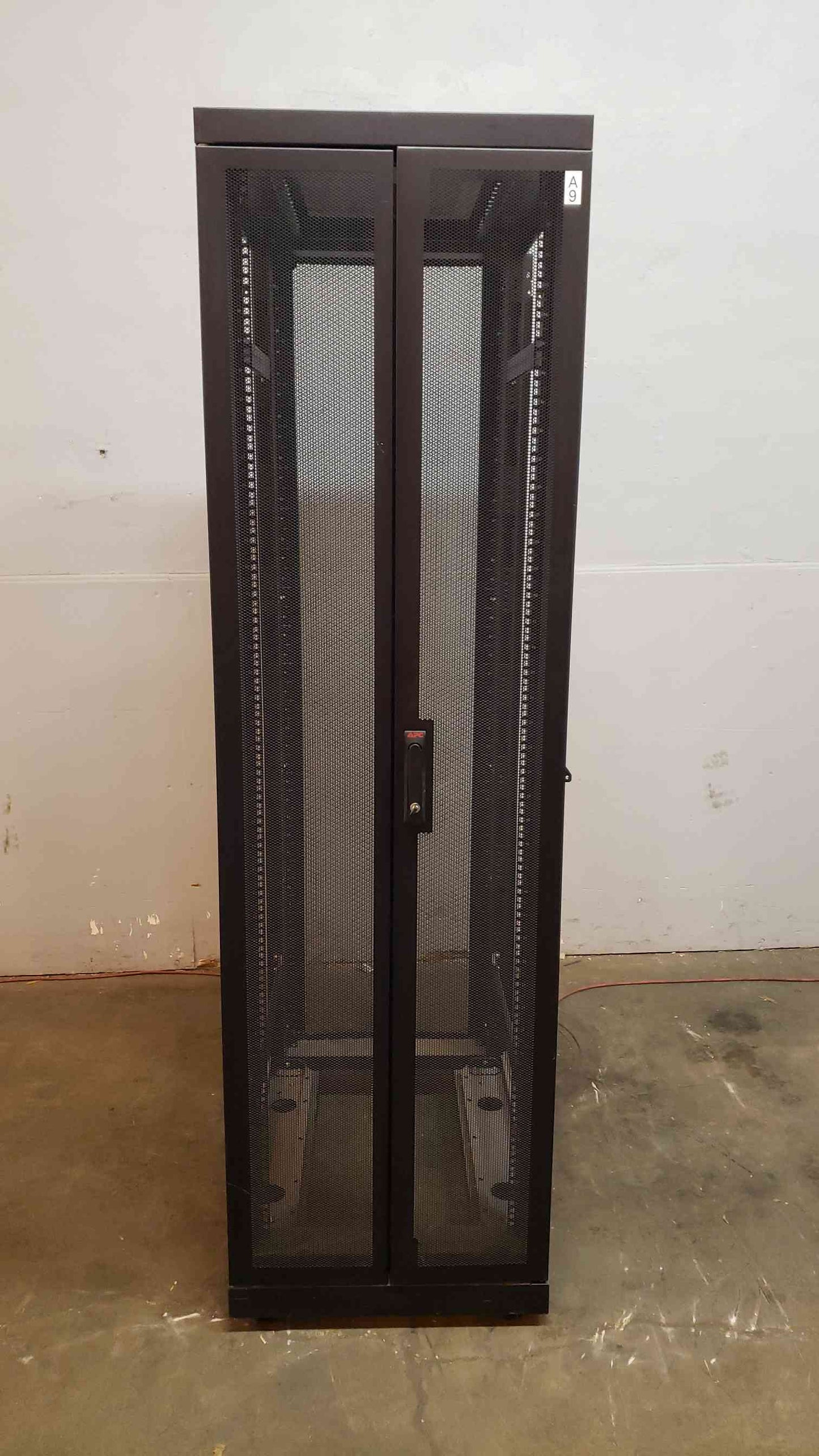 APC Server Rack AR2800BLK Front & Back Doors No Sides(2910AA)