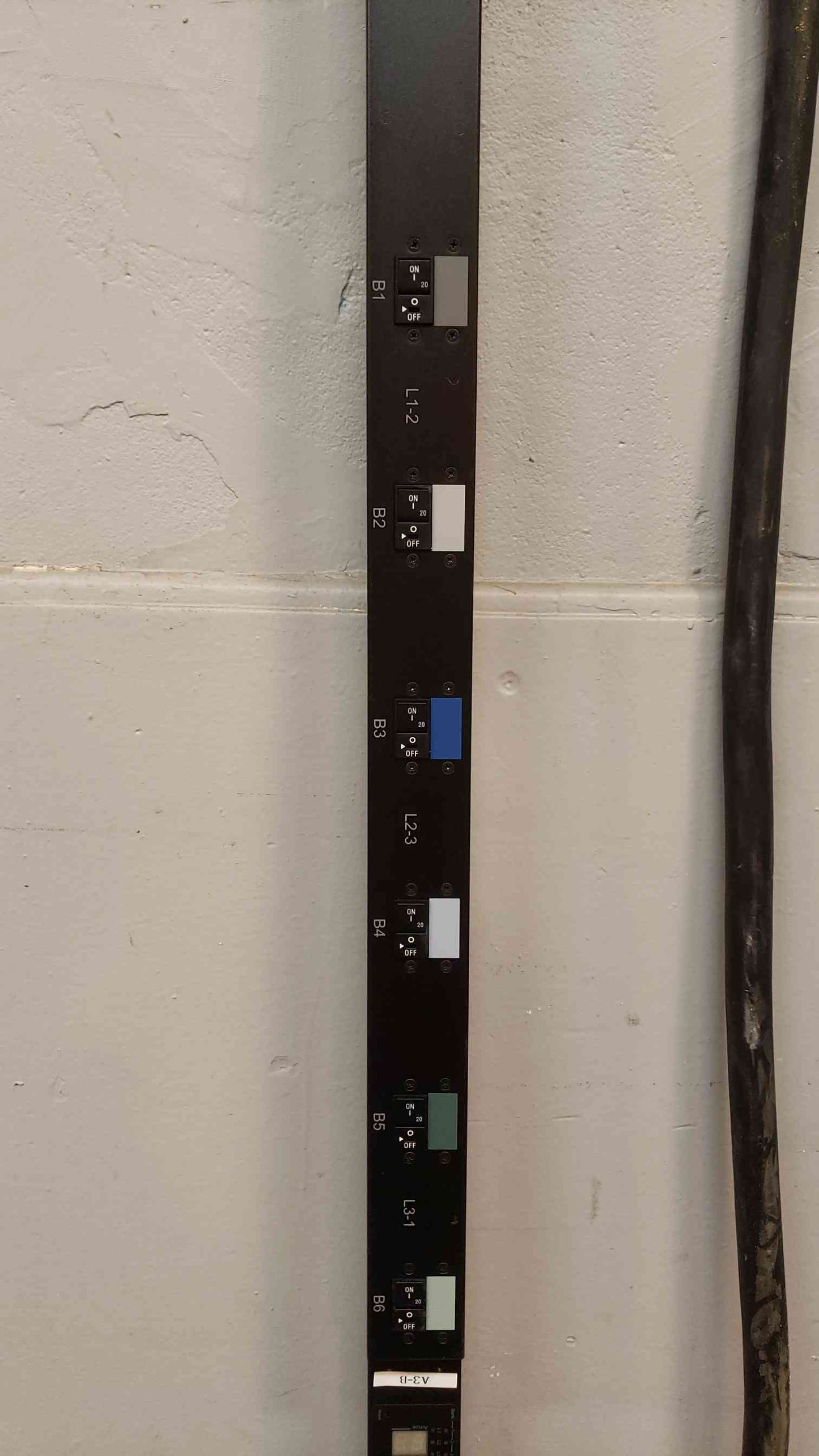 60A APC AP7866A PDU Strip 208V(100612)