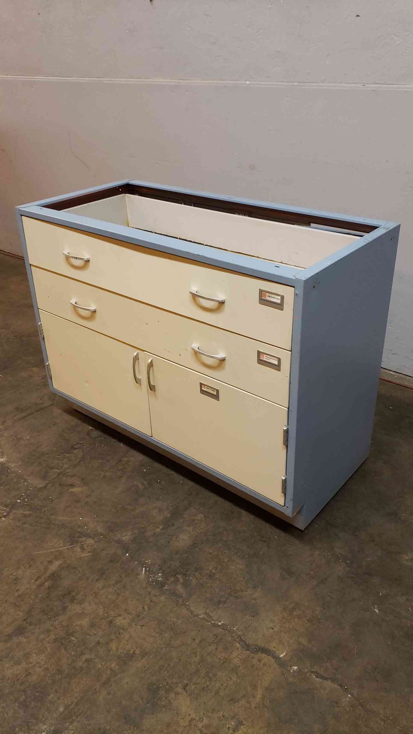 4' Kewaunee Casework W/ 2 Drawers 2 Doors(101007)