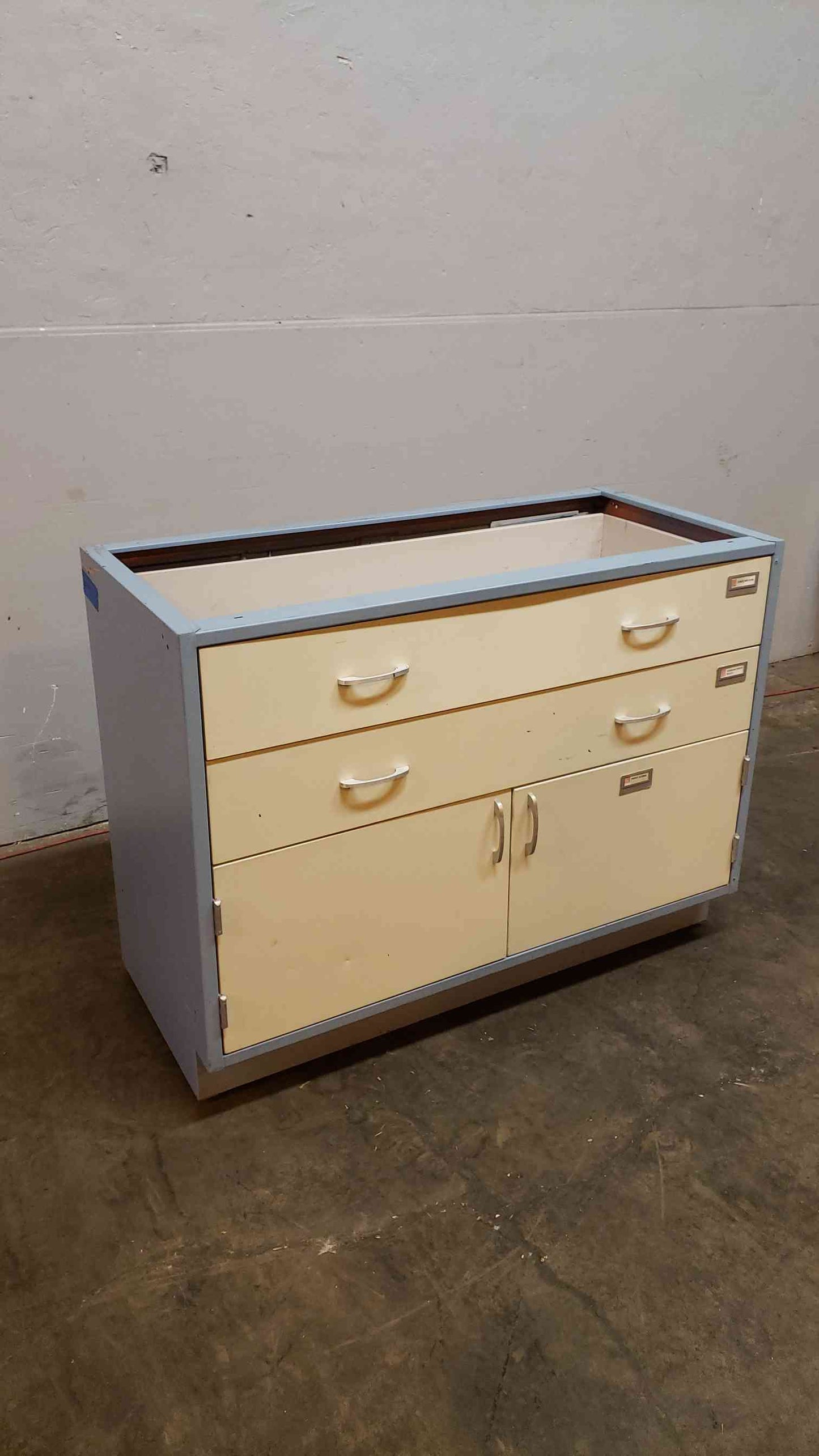 4' Kewaunee Casework W/ 2 Drawers 2 Doors(101007)