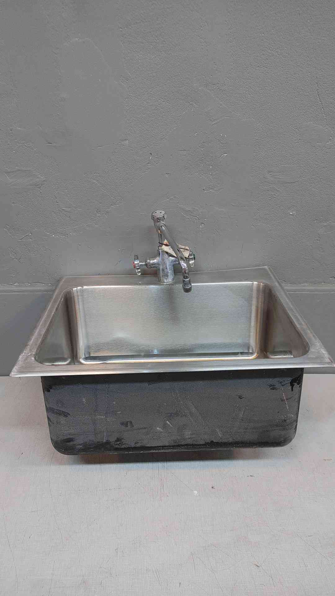 25" Stainless Steel Sink with Faucet (1619AA)(1619AA)