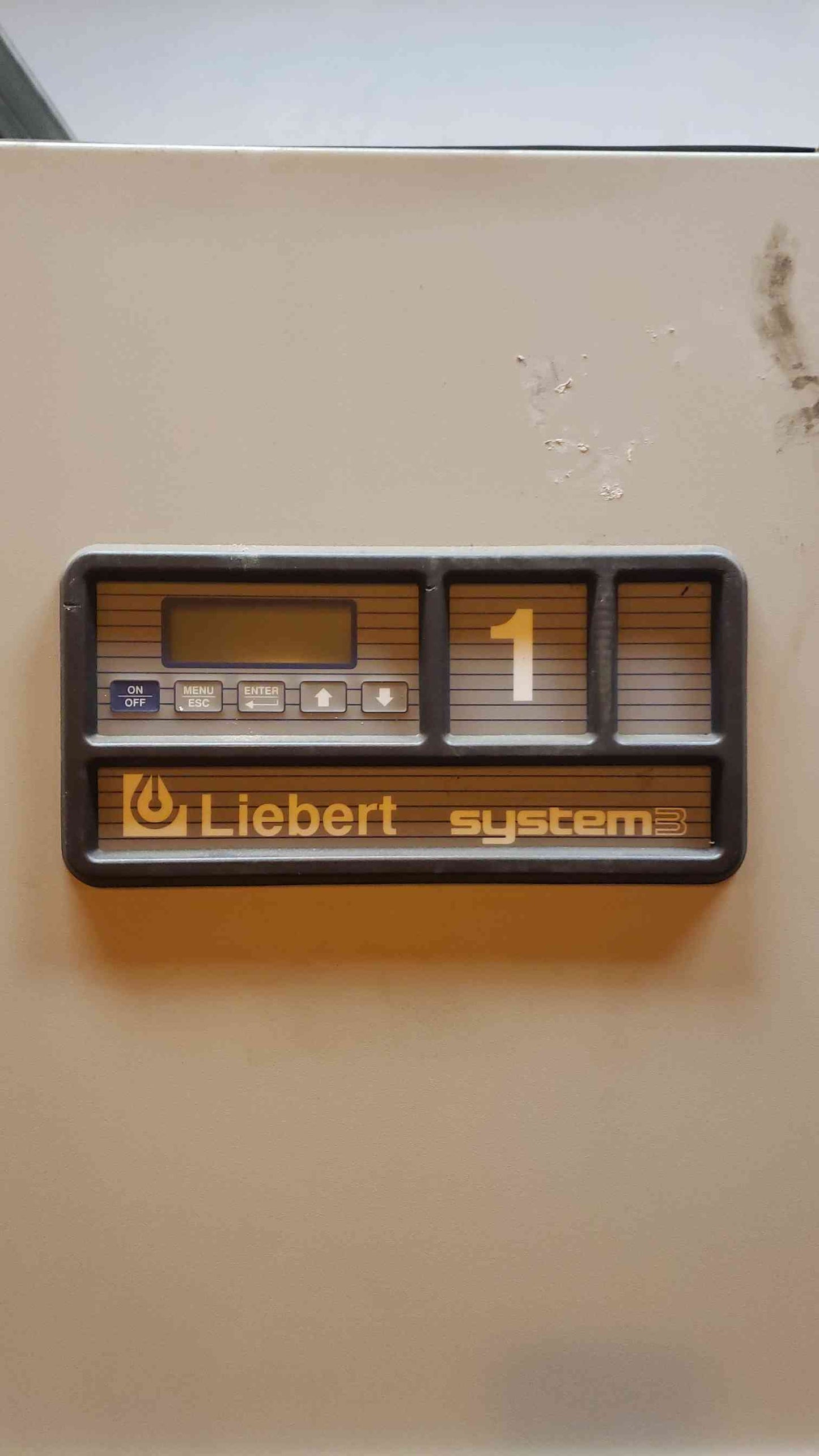 Liebert Crac UH245A 20 Ton Air Cooled Upflow AC (SKU: 3068AA)(3068AA)