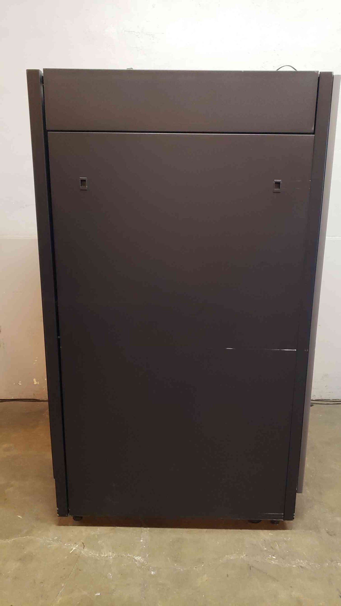 IBM 42U XIV Storage System Gen 3 Server Rack 214 (SKU: 5601AA)(5601AA)