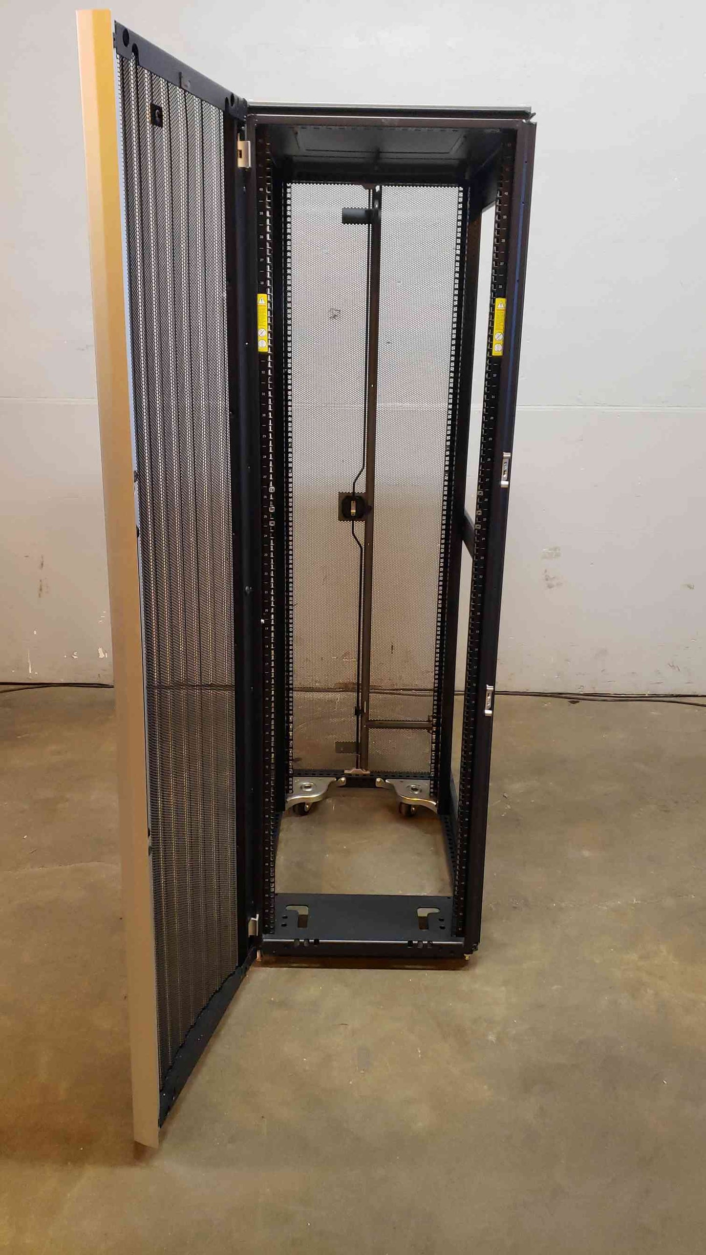 HP Gen2 Server Rack 383573(5586AA)