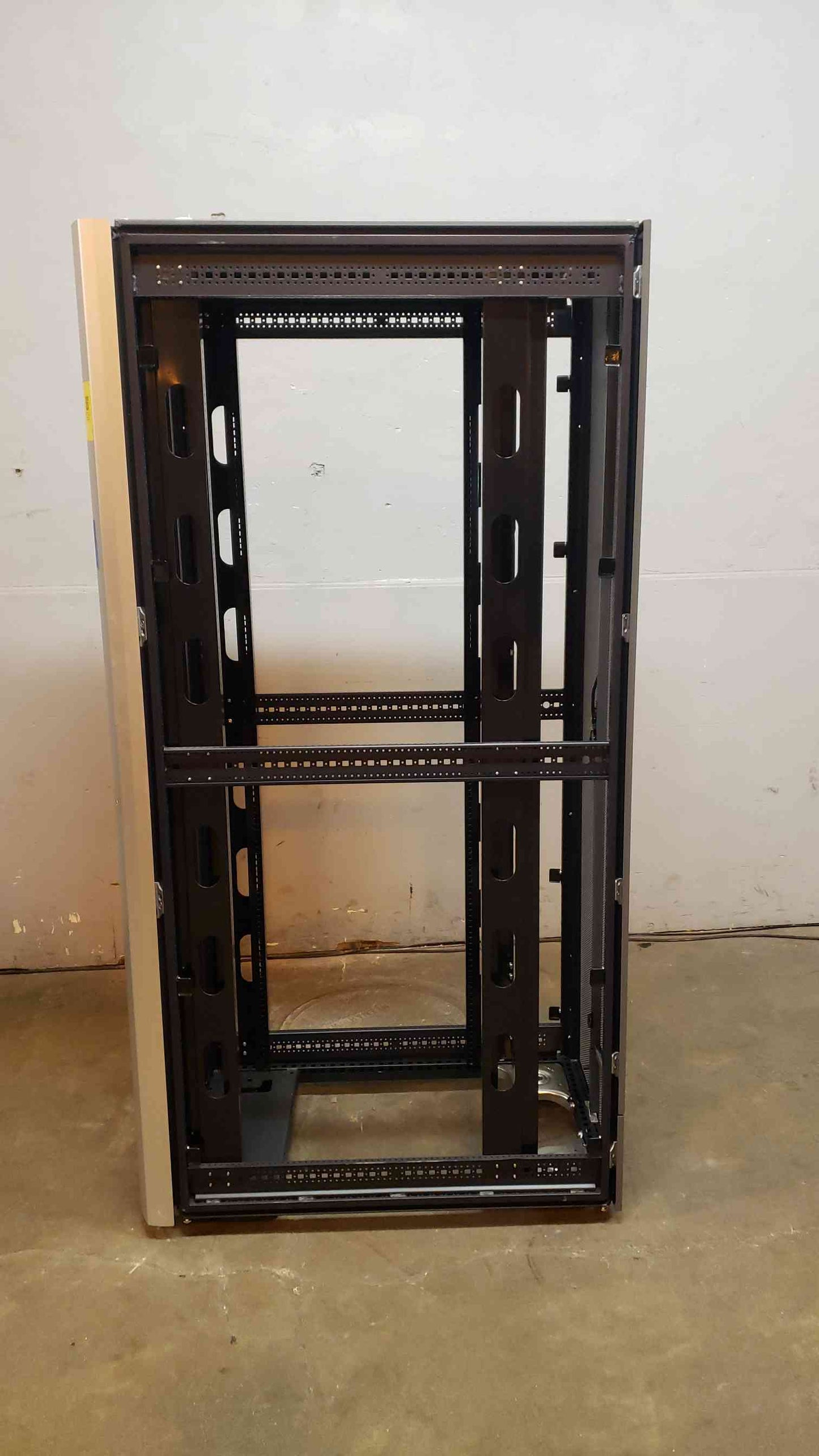 HP Gen2 Server Rack 383573(5586AA)