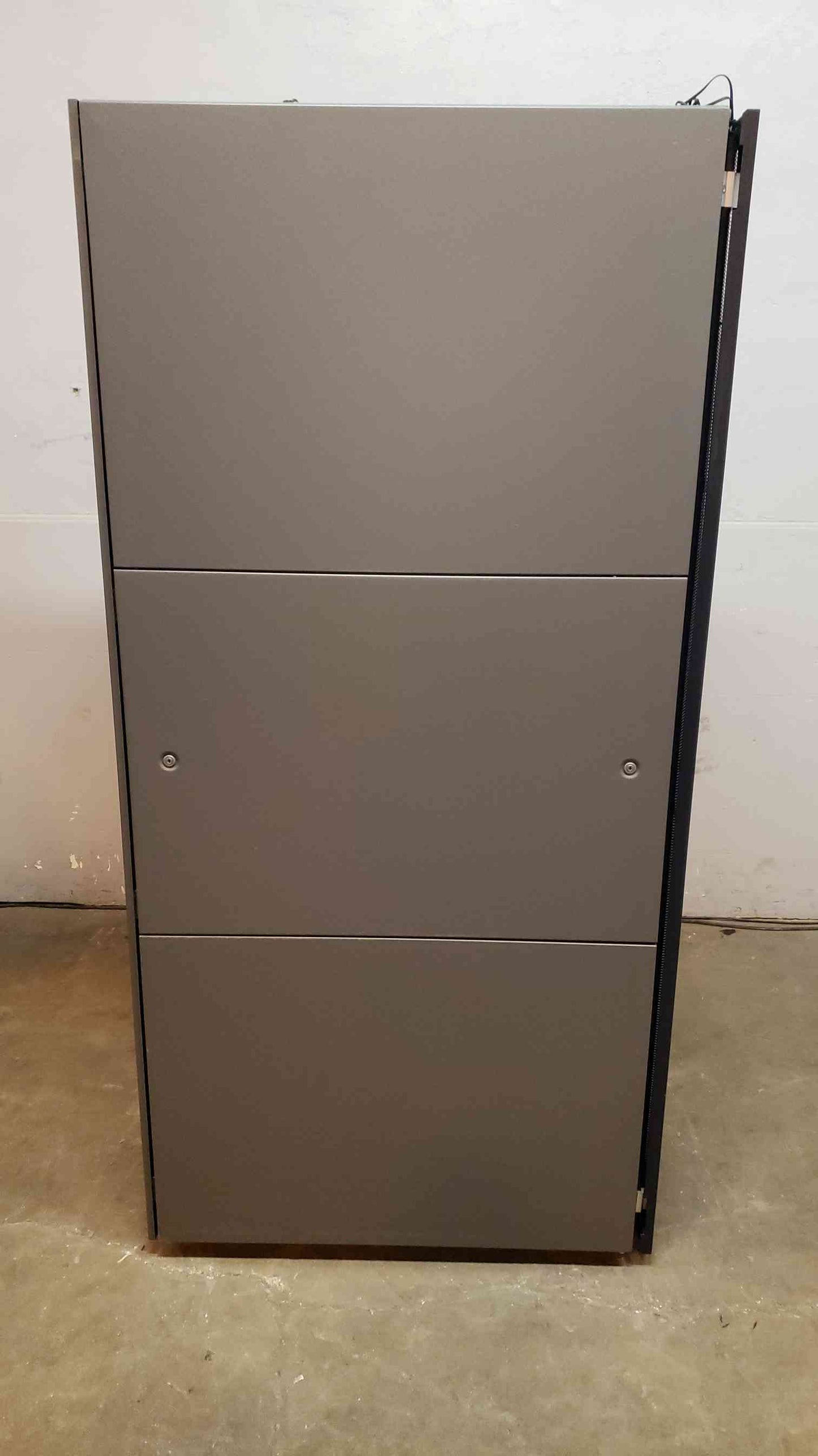 42U HP Gen2 Fully Enclosed Server Rack 383573(5594AA)