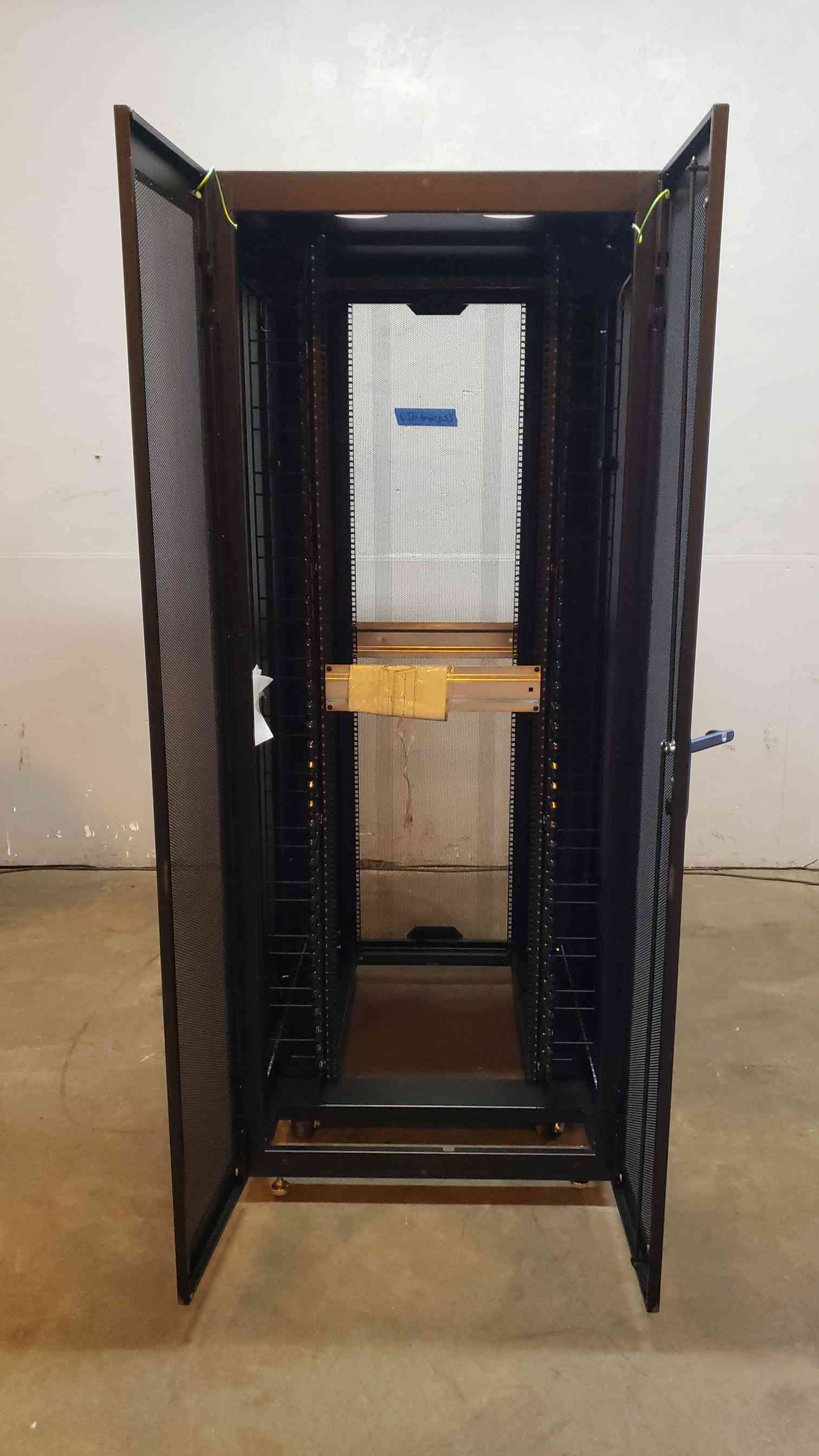 Legrand Fully Enclosed Server Rack LX423246(5608AA)