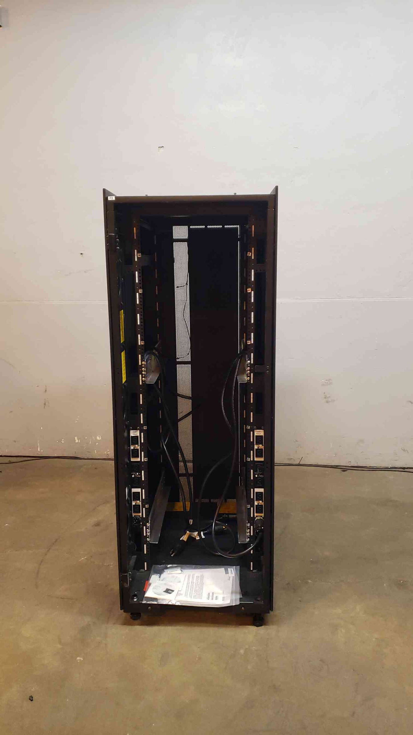 IBM 36U Server Rack 2109 C36 Short Height No Back (SKU: 5609AA)(5609AA)