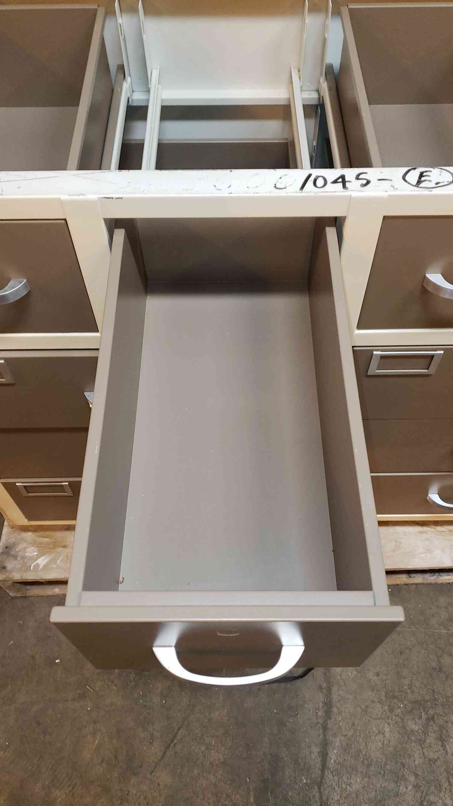 4' Duralab Drawer Casework (SKU: 13960AA)(13960AA)