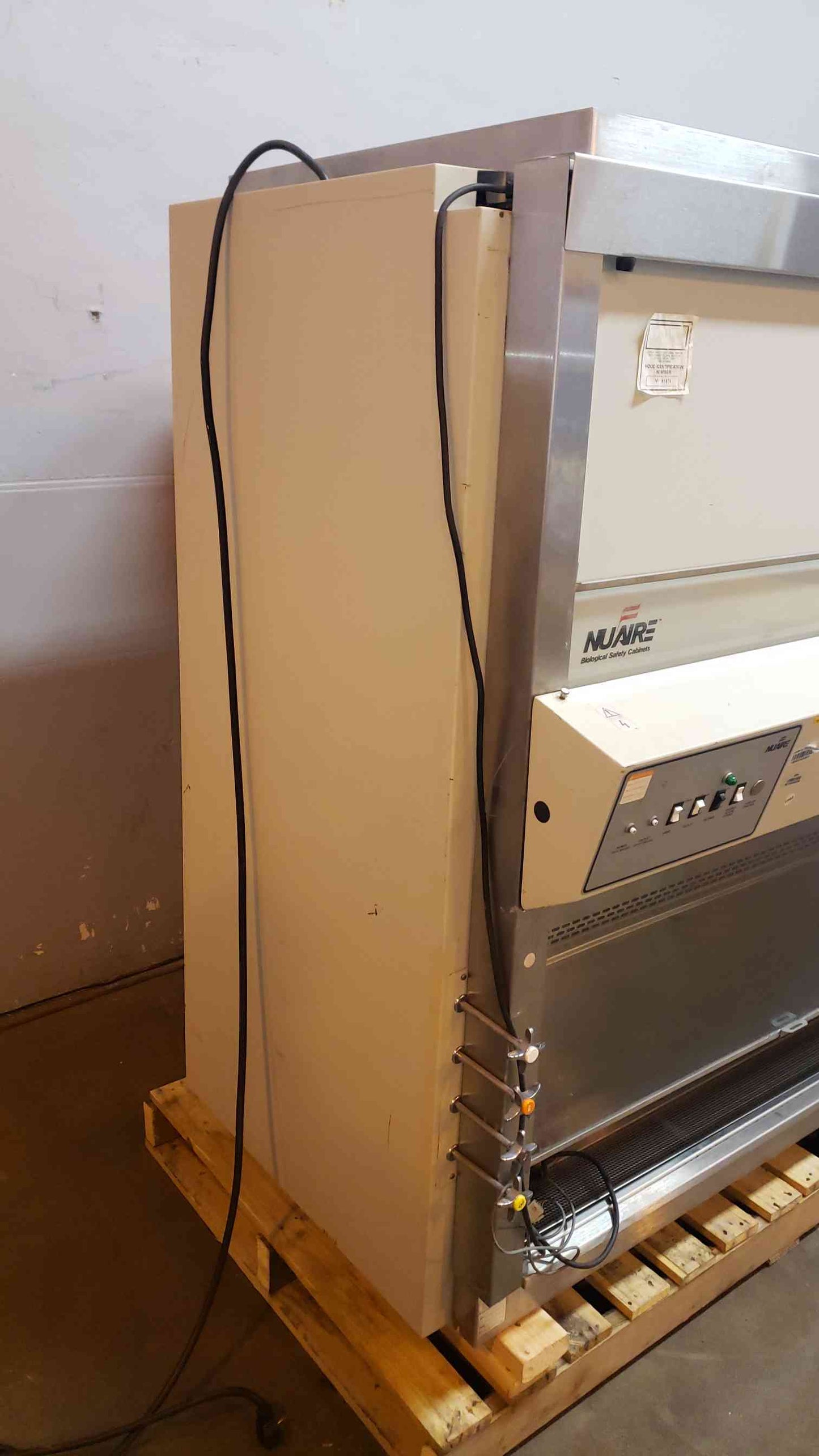 NUAIRE Stainless Steel BSC Biosafety Cabinet NU-425-600(14982AA)