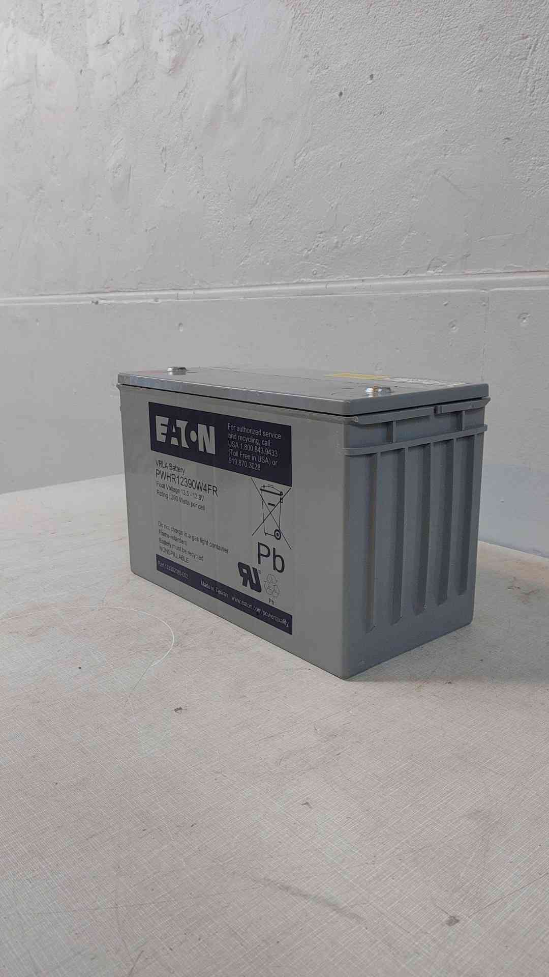 100 AH Eaton Power Battery 390 Watts PWHR12390W4FR(103347)