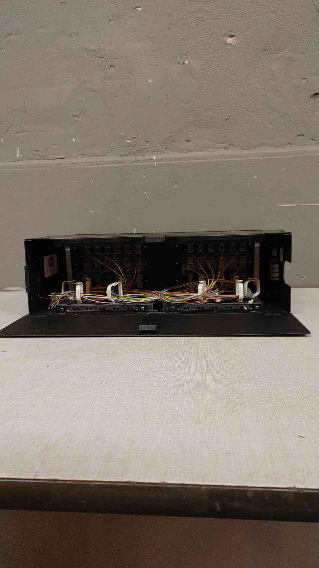 Corning Fiber Patch Panel CCH-03U(103482)