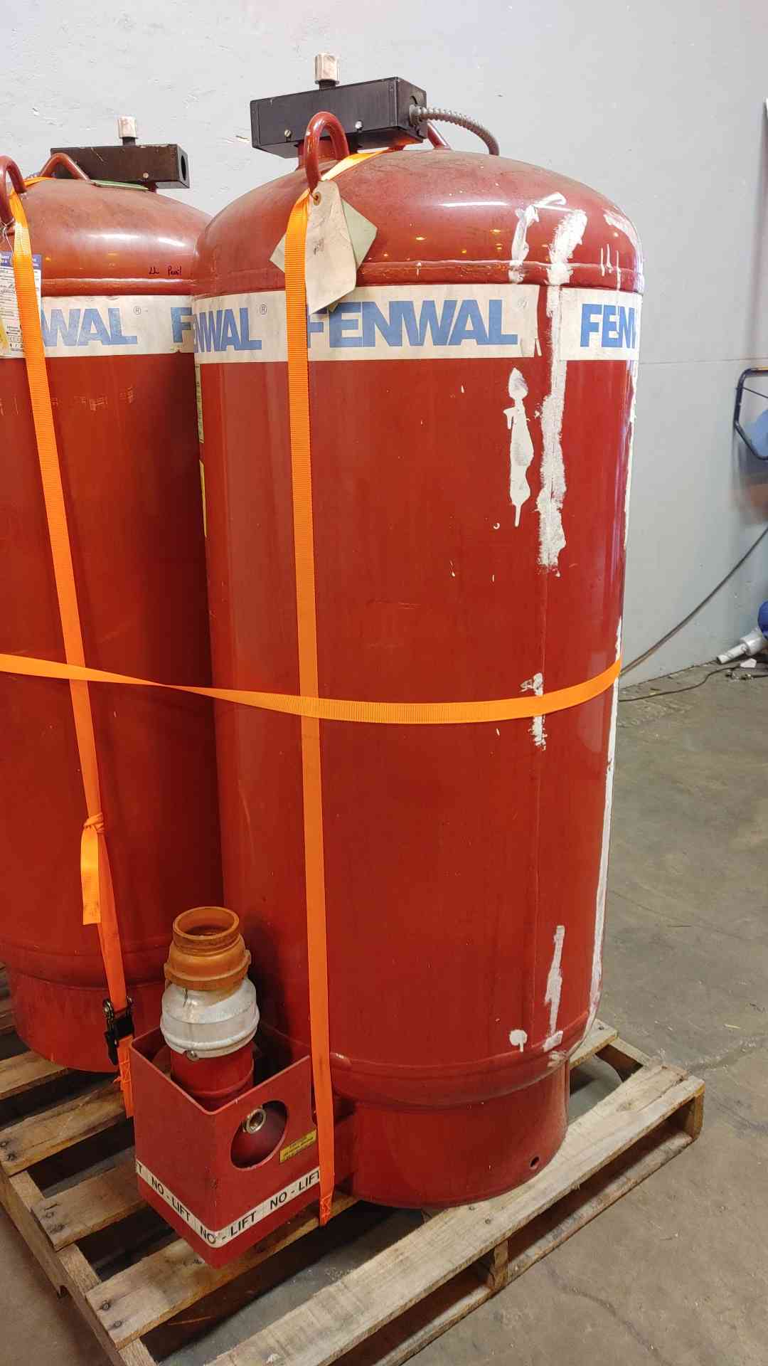 Fenwal Fire Suppression 621 lbs FM-200 Agent(103940)