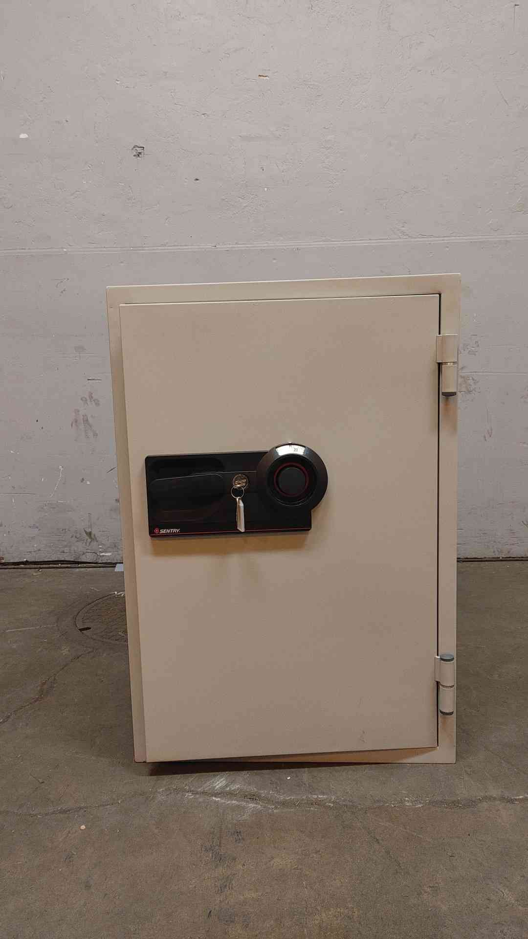 Sentry Safe Commercial Fire-Safe K032635 with Key(104037)