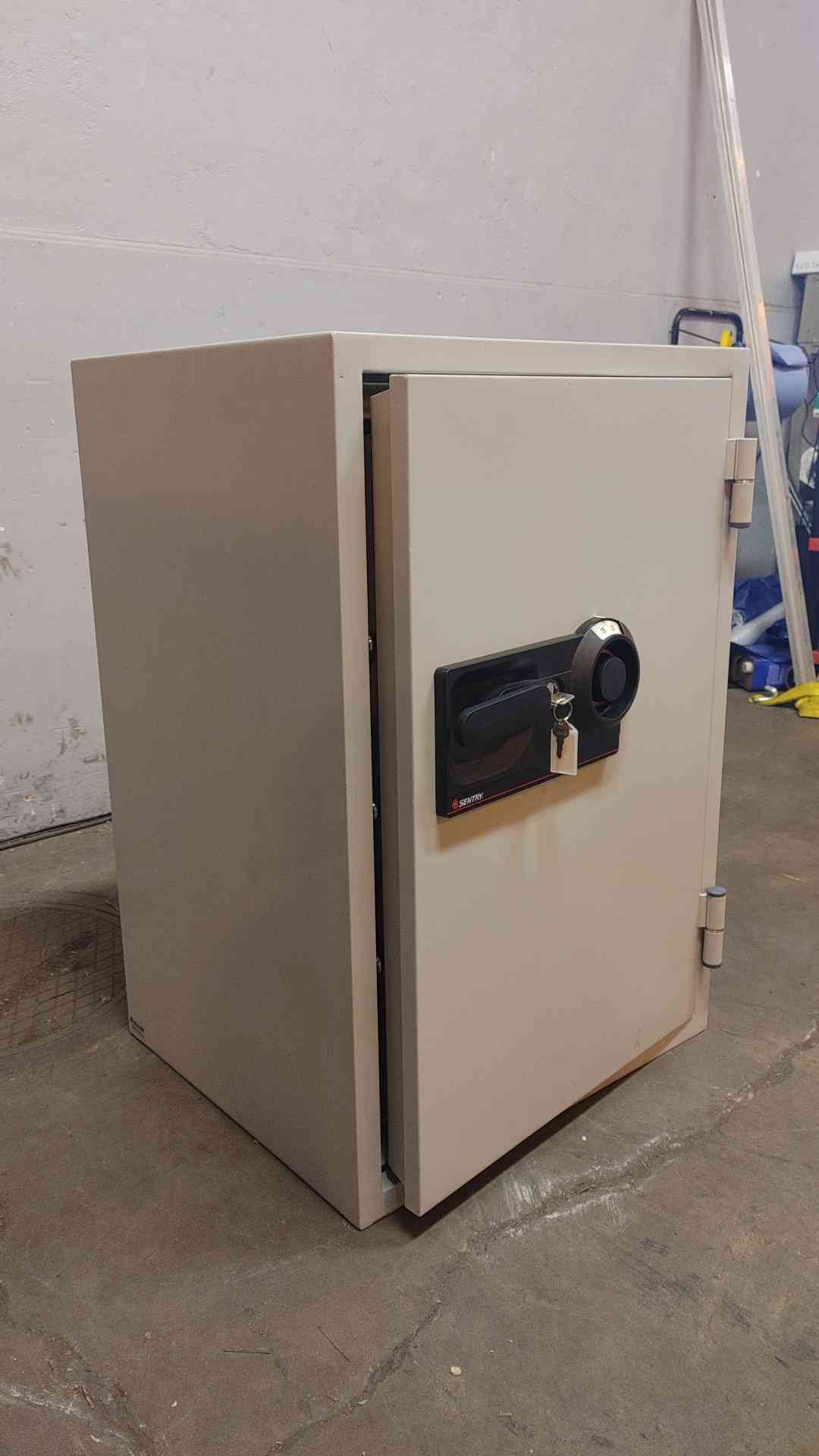 Sentry Safe Commercial Fire-Safe K032635 with Key(104037)