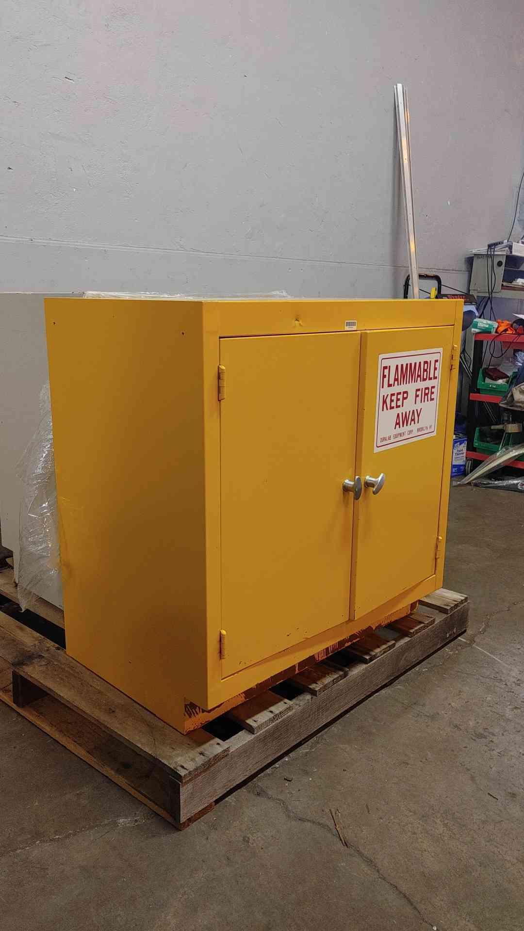 3' Duralab Flammable Safety Storage Cabinet Metal Casework(104096)