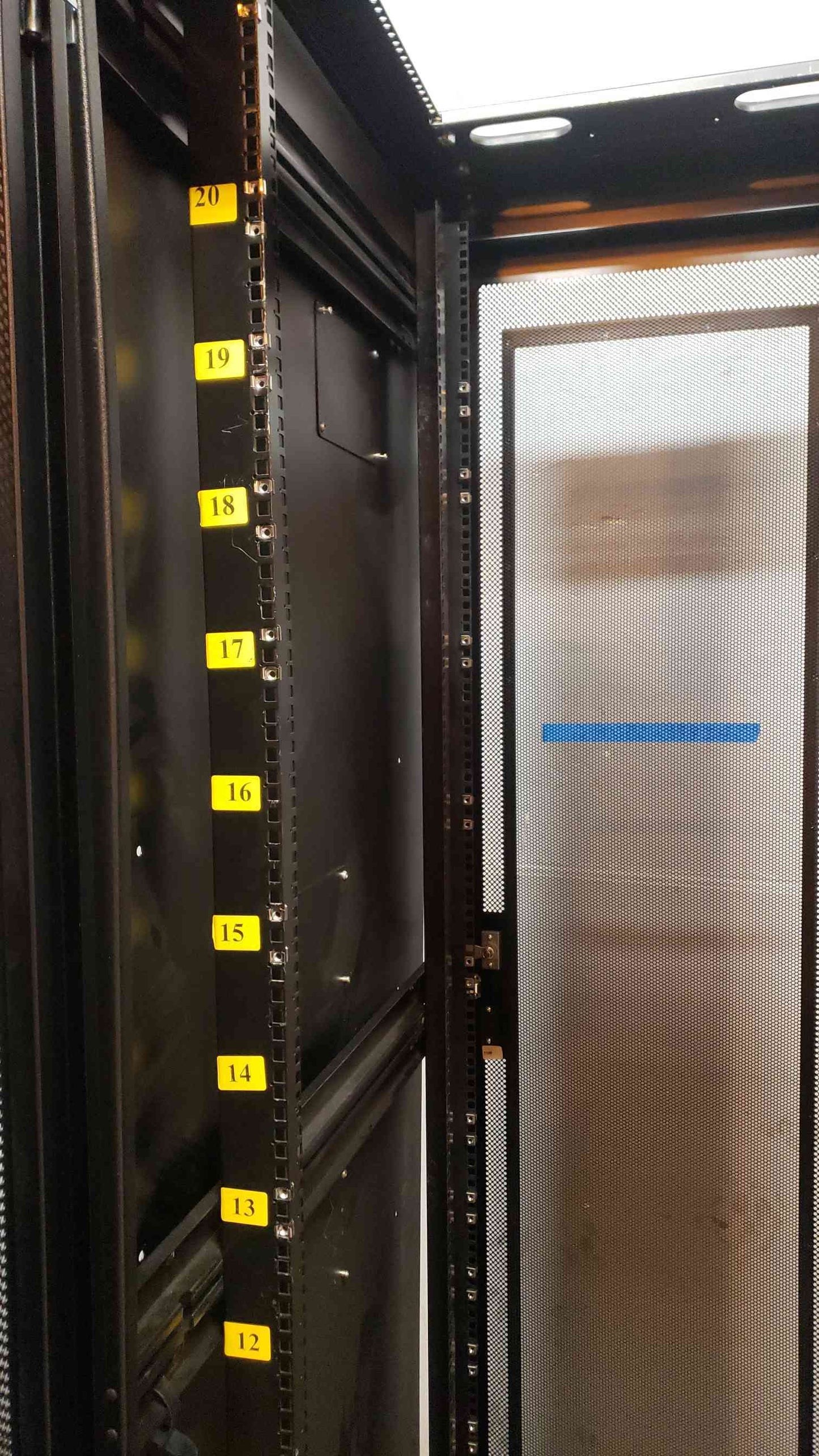 42U APW Fully Enclosed Rolling Server Rack W/ 1 Dial And Manual Latch Door(104243)