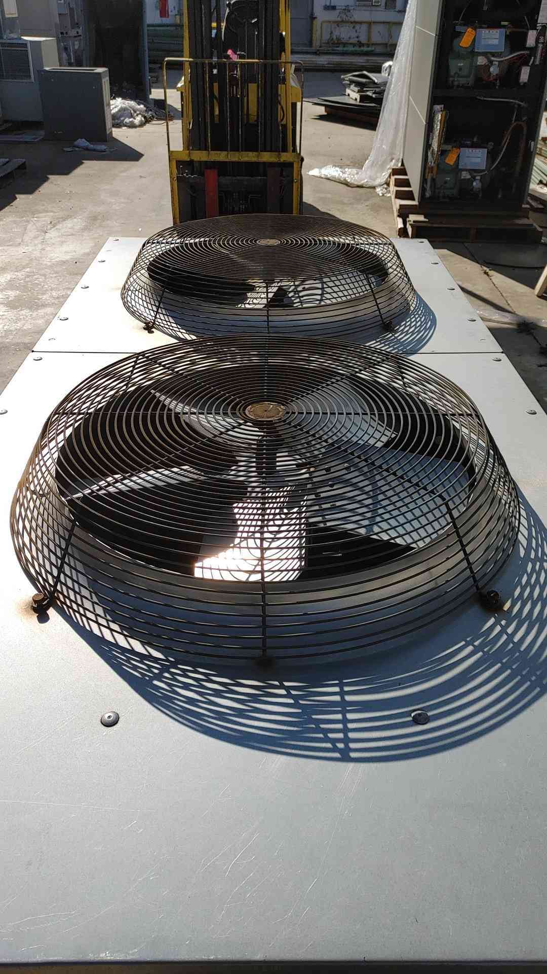 Liebert 2 Fan Condenser 460V 3PH TCDV205-A '12(104566)